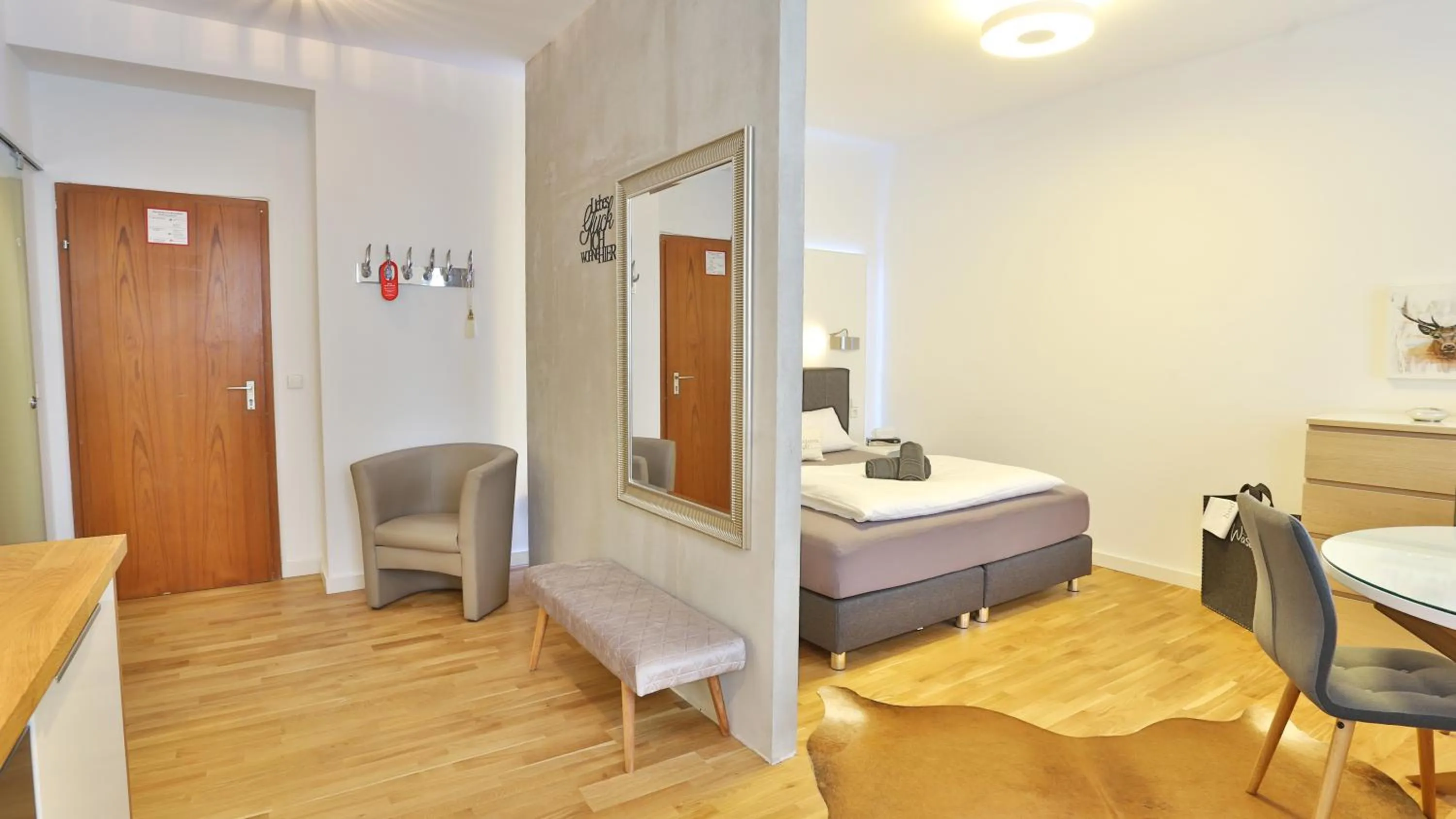 Photo of the whole room, Bed in Hotel Prinz Carl