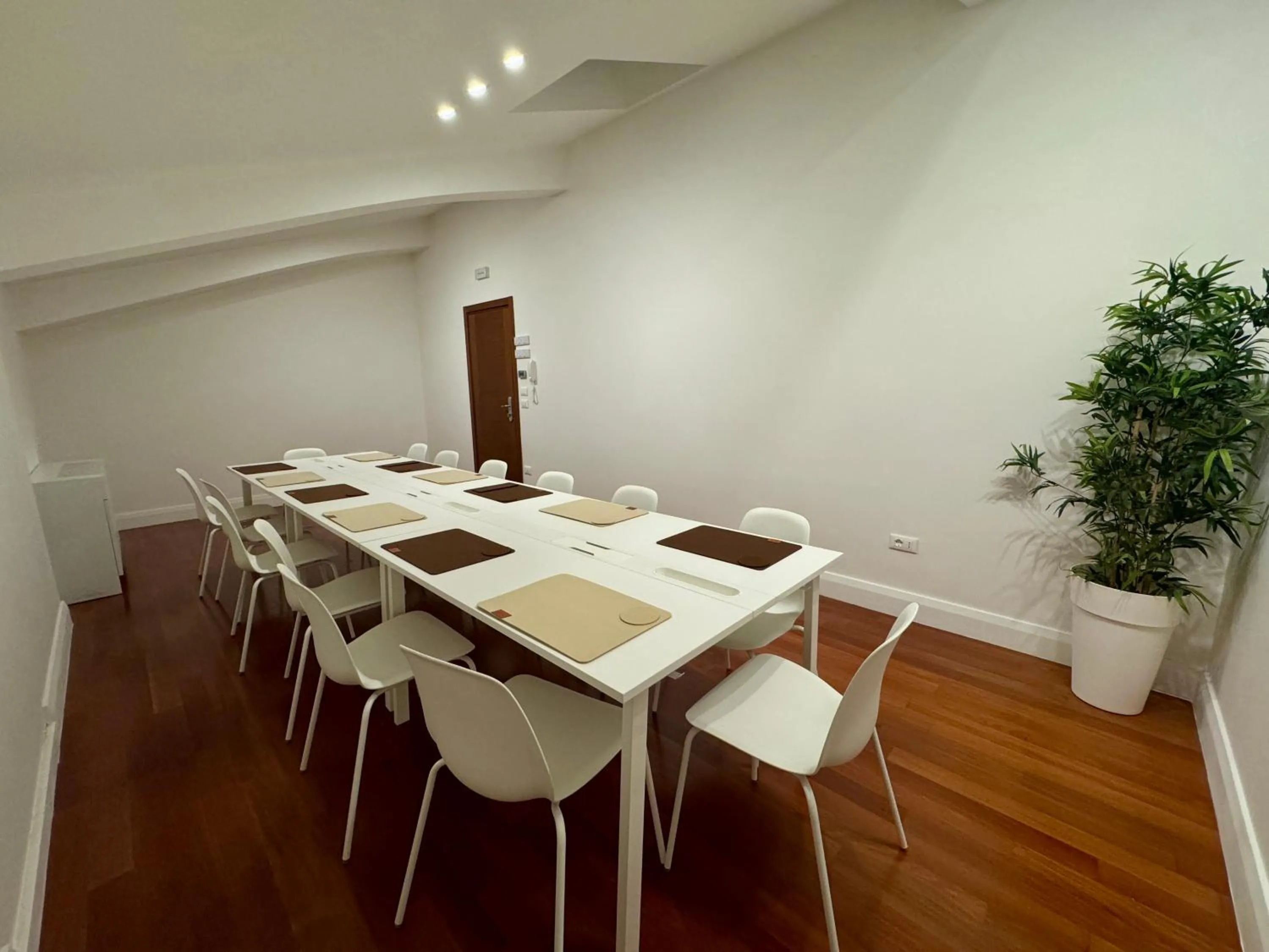 Meeting/conference room in Palazzo Sant'Elena Historic Hotel