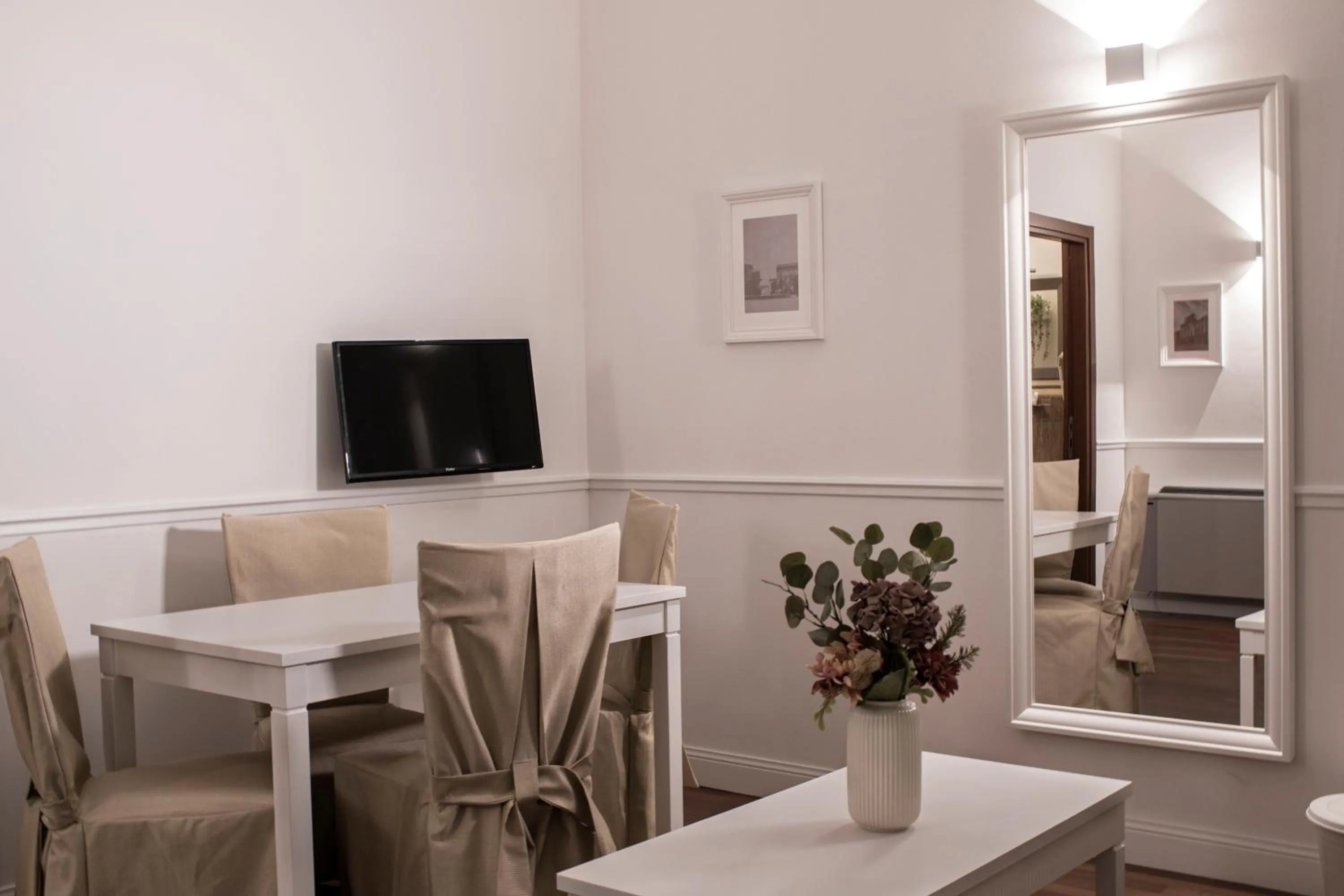 Living room in Palazzo Sant'Elena Historic Hotel