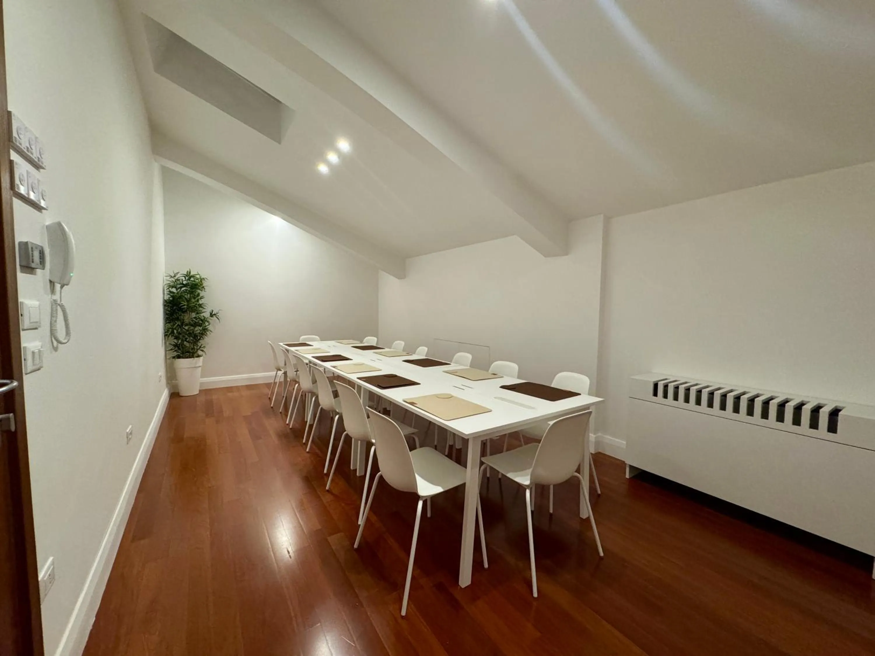 Meeting/conference room in Palazzo Sant'Elena Historic Hotel