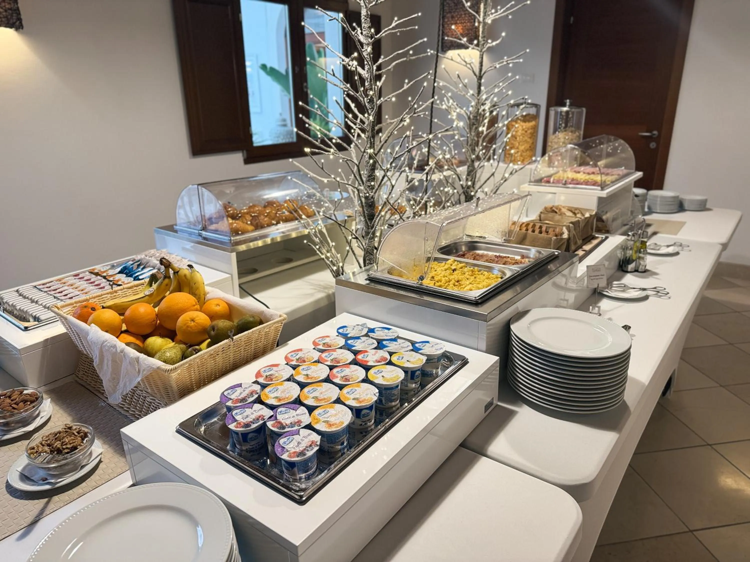 Buffet breakfast in Palazzo Sant'Elena Historic Hotel