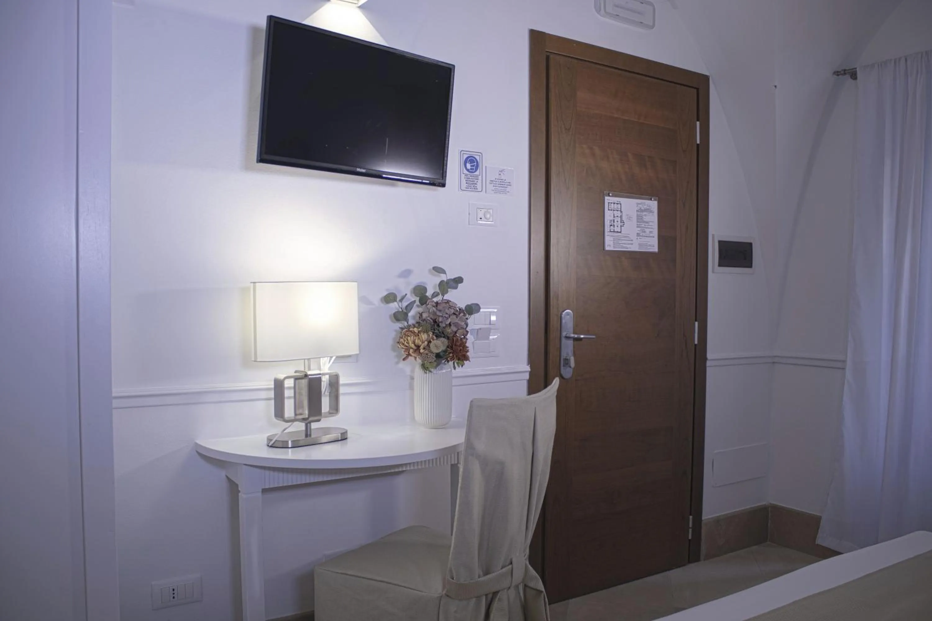 Bedroom in Palazzo Sant'Elena Historic Hotel