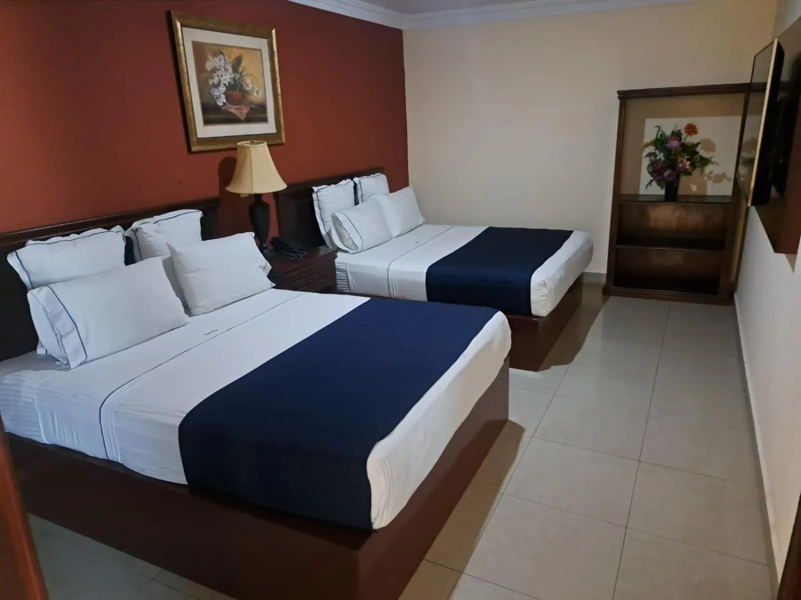 Other, Bed in Hotel Confort Plaza
