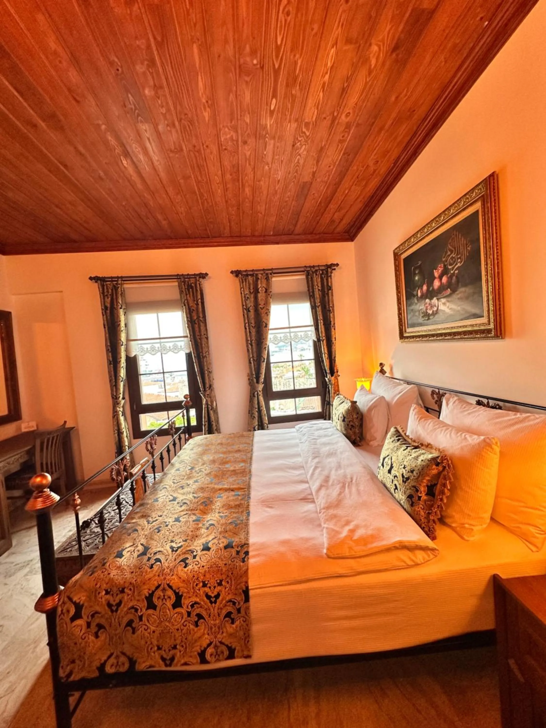 Bed in Villa Ephesus Hotel