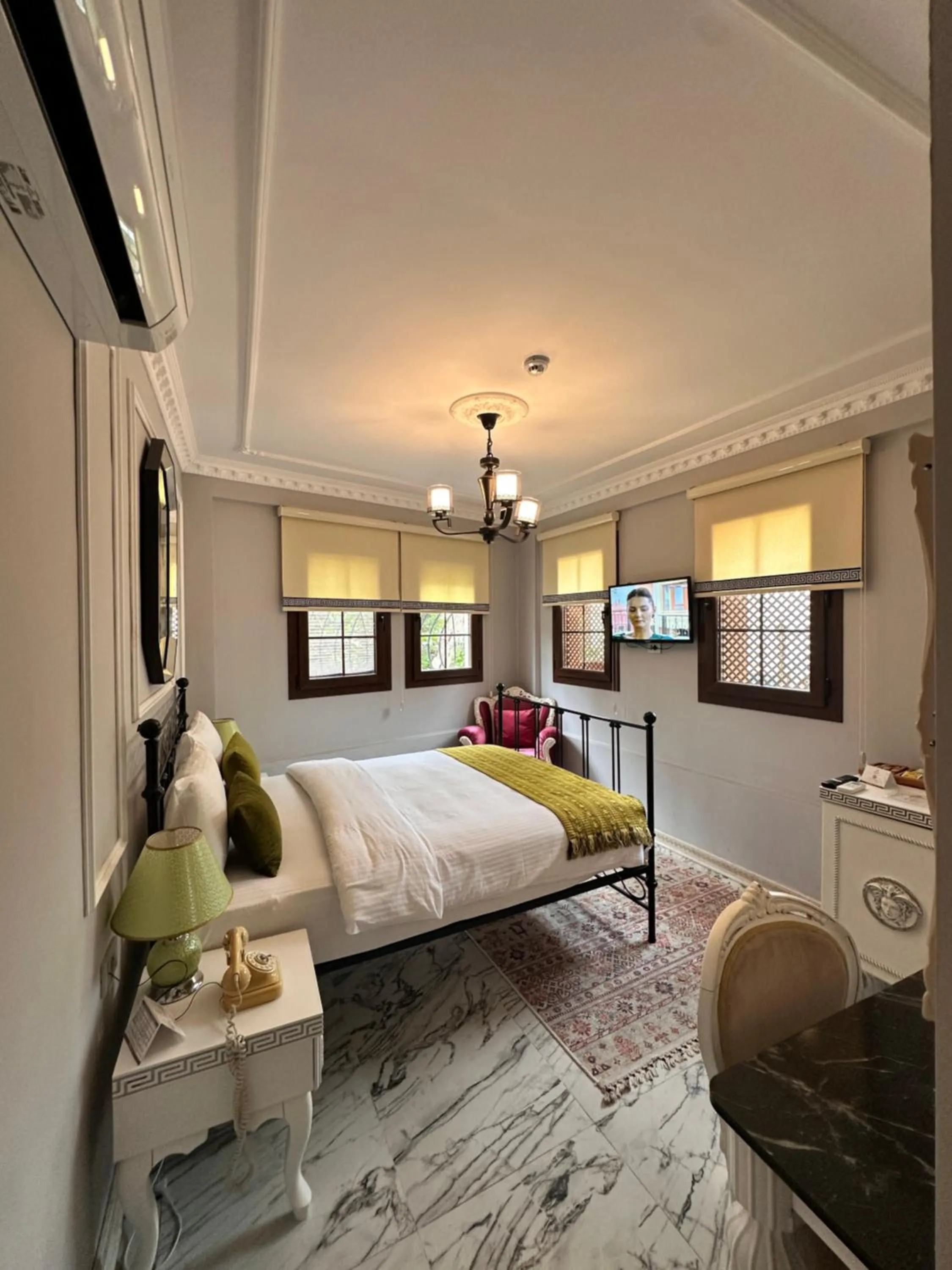 Photo of the whole room, Bed in Villa Ephesus Hotel