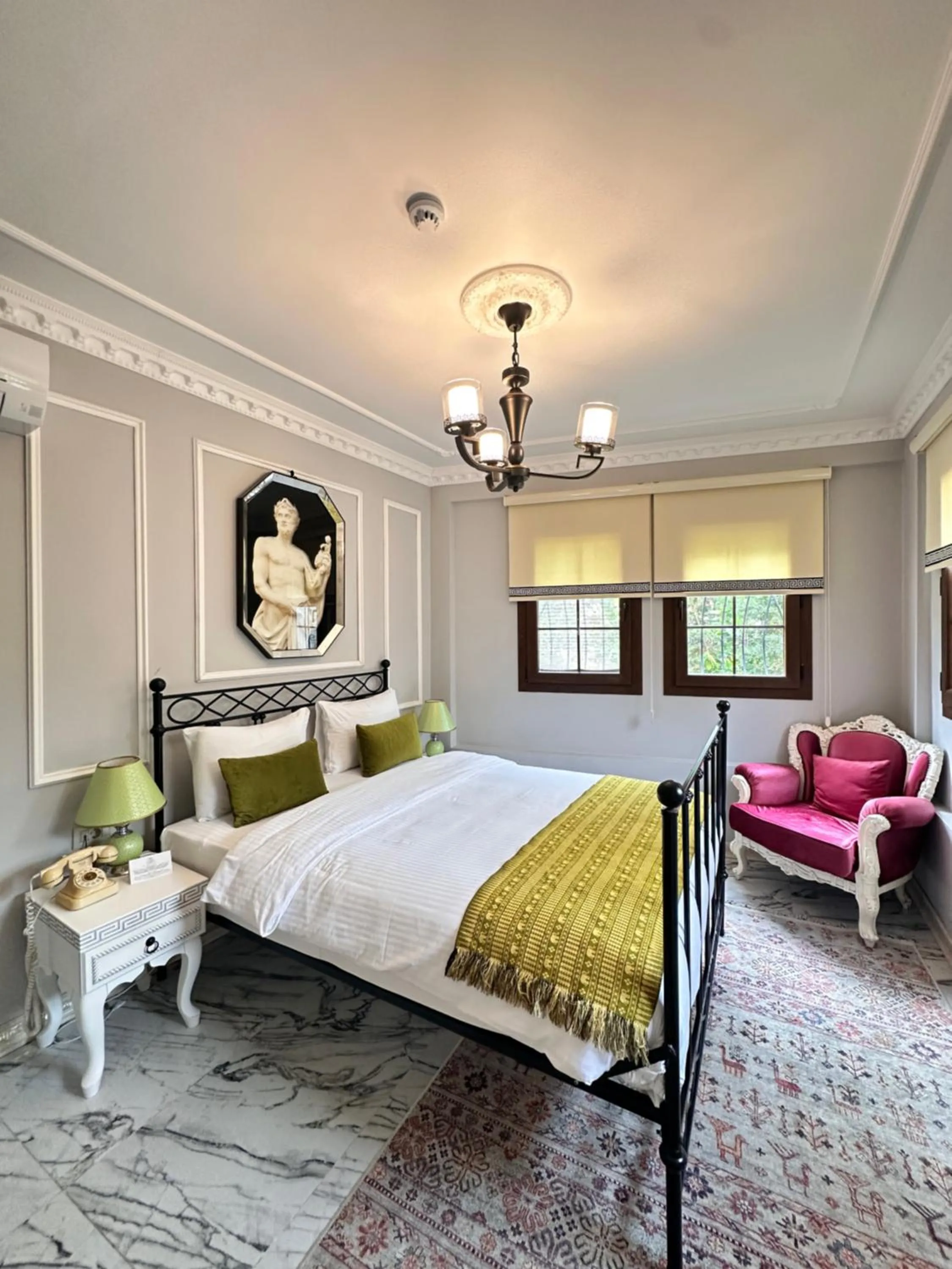 Photo of the whole room, Bed in Villa Ephesus Hotel