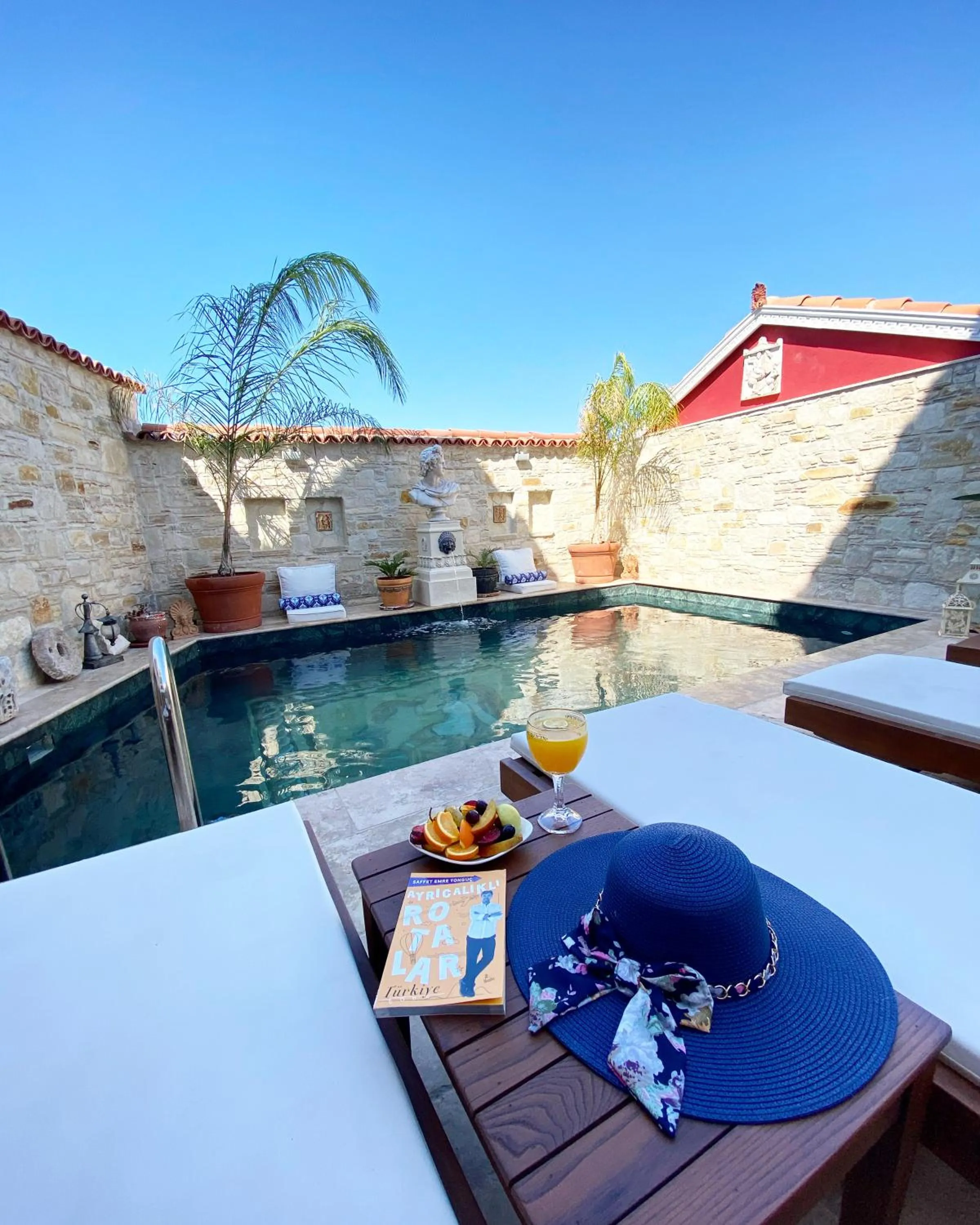Pool view in Villa Ephesus Hotel