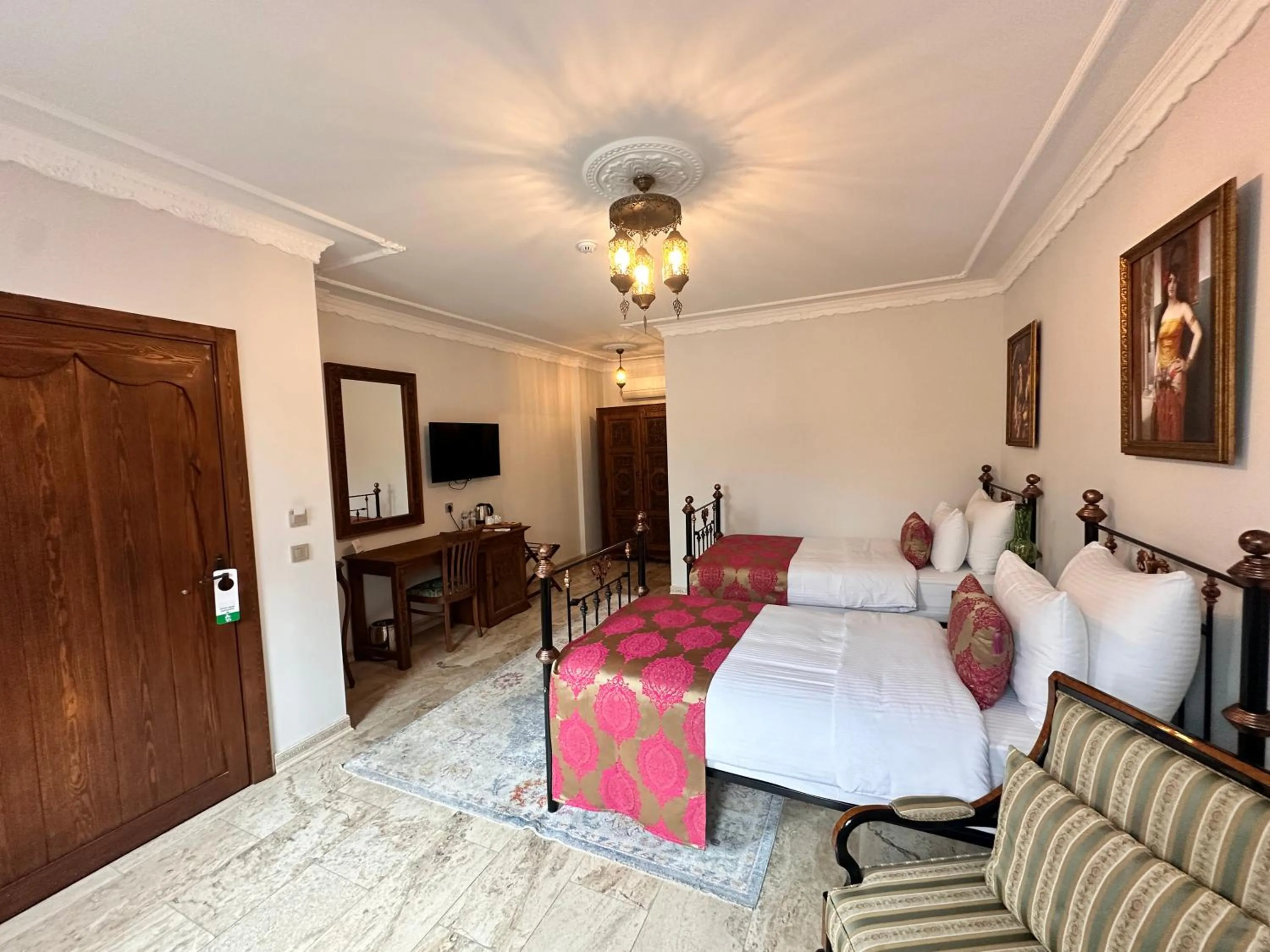 Photo of the whole room, Bed in Villa Ephesus Hotel