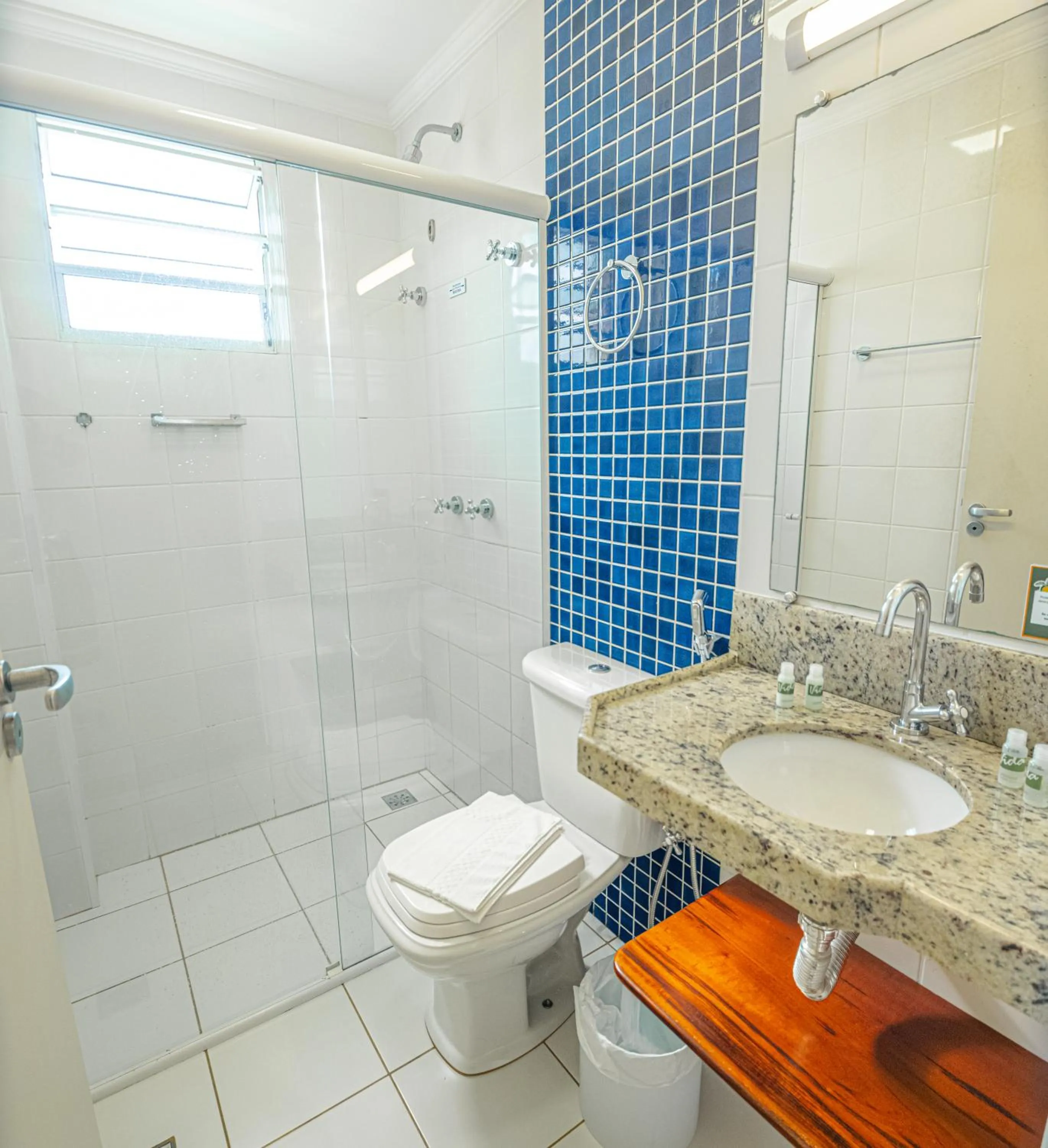Bathroom in Ubatuba Praia Hotel