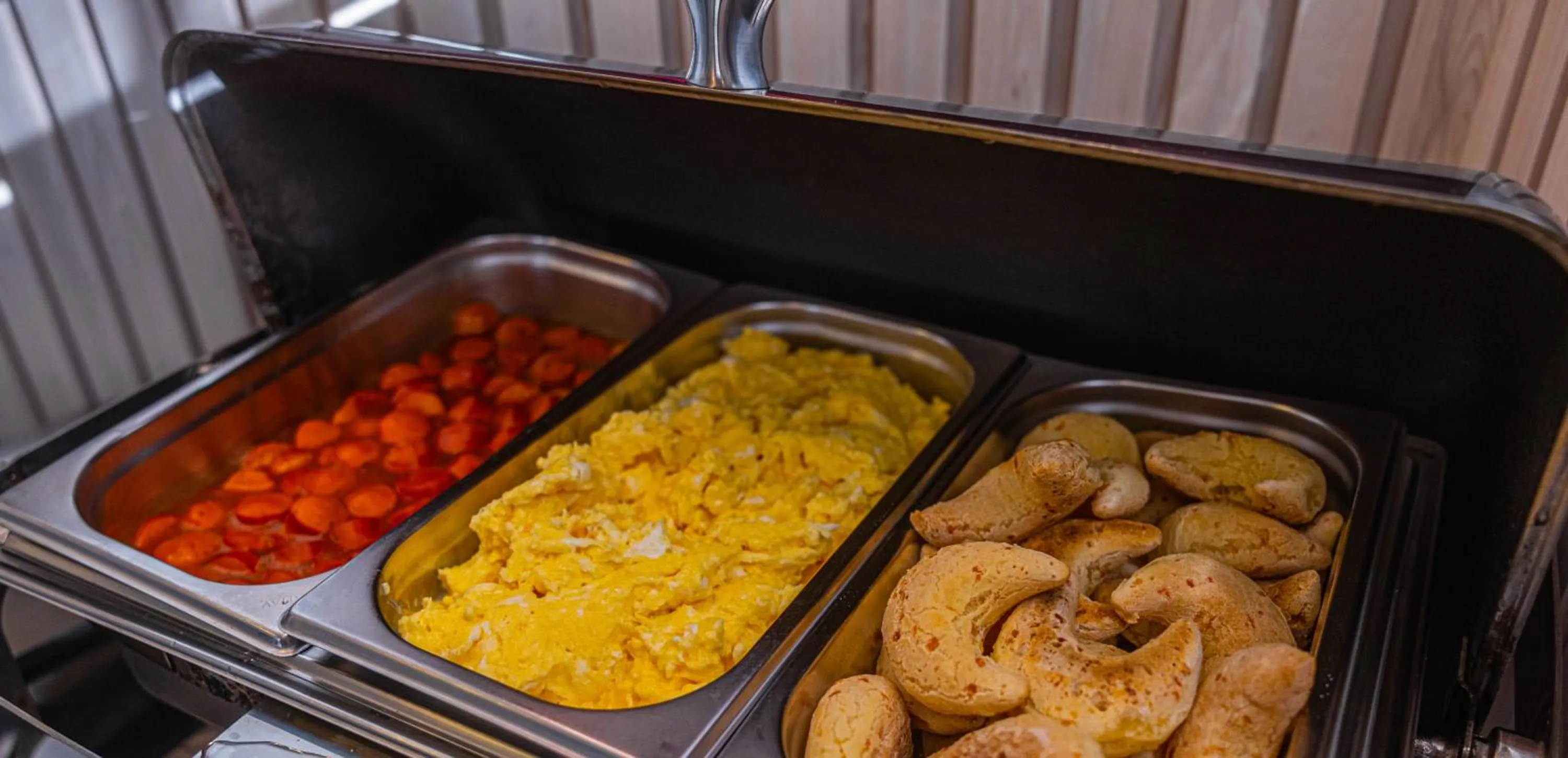 Buffet breakfast in Ubatuba Praia Hotel