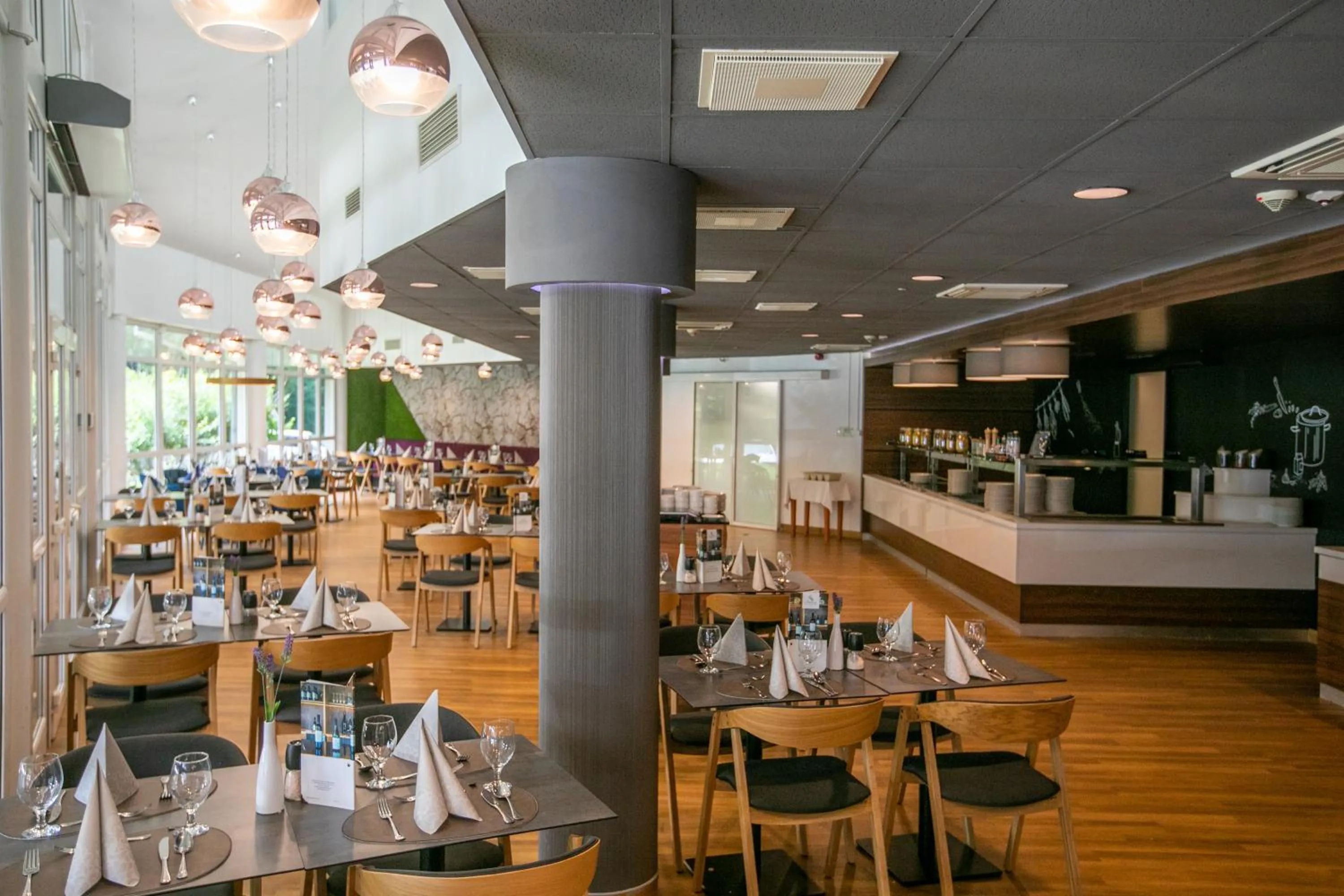 Restaurant/places to eat in Ambient Hotel & Thermal Spa