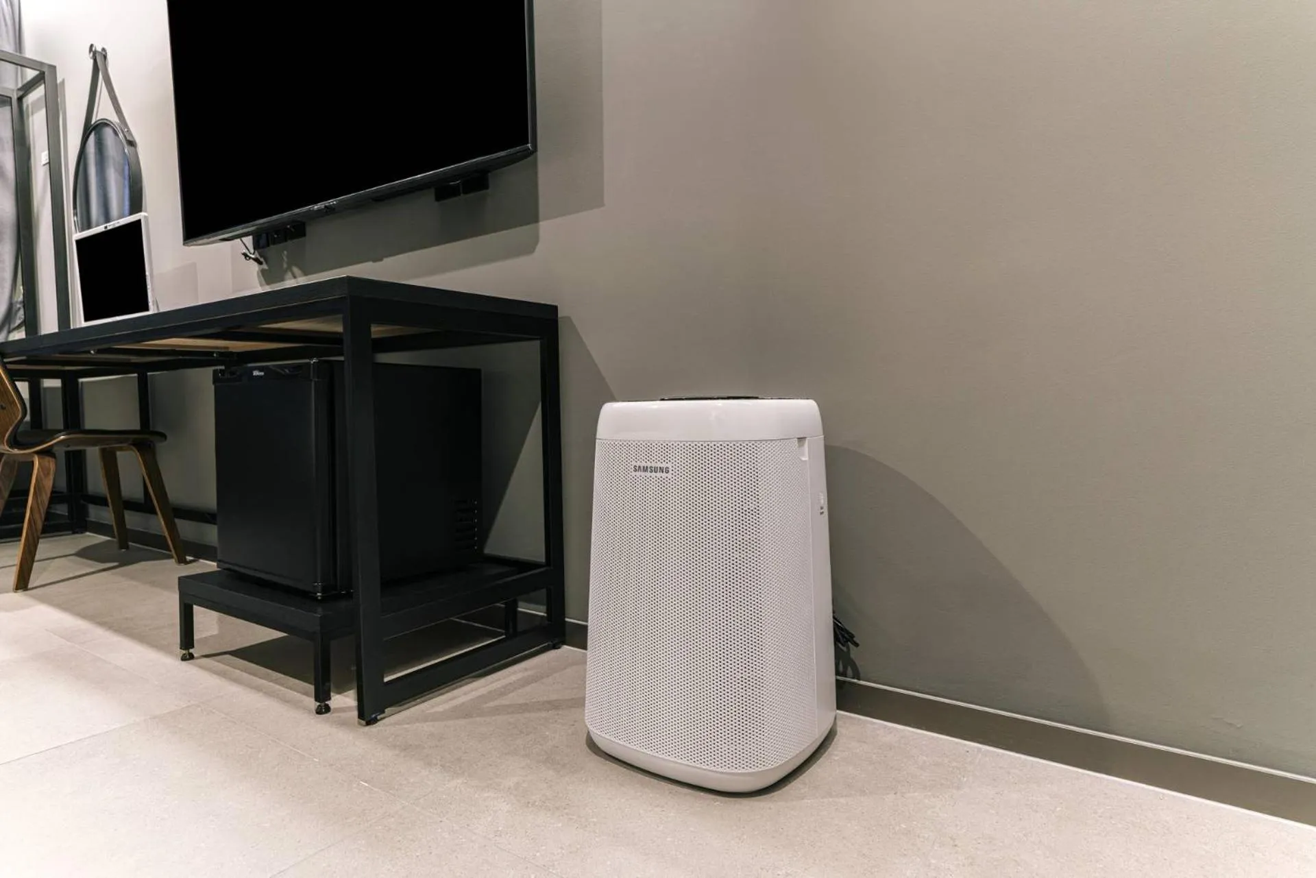 Communal lounge/ TV room in Namyangju Aone Hotel