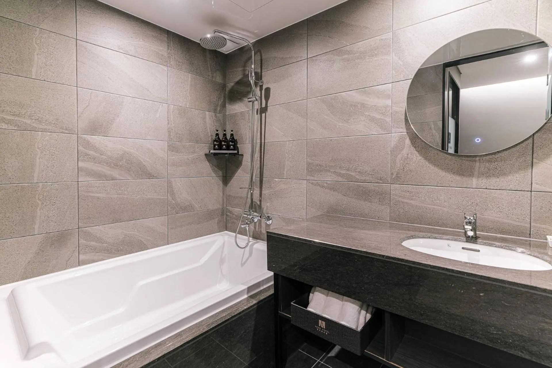 Shower in Namyangju Aone Hotel