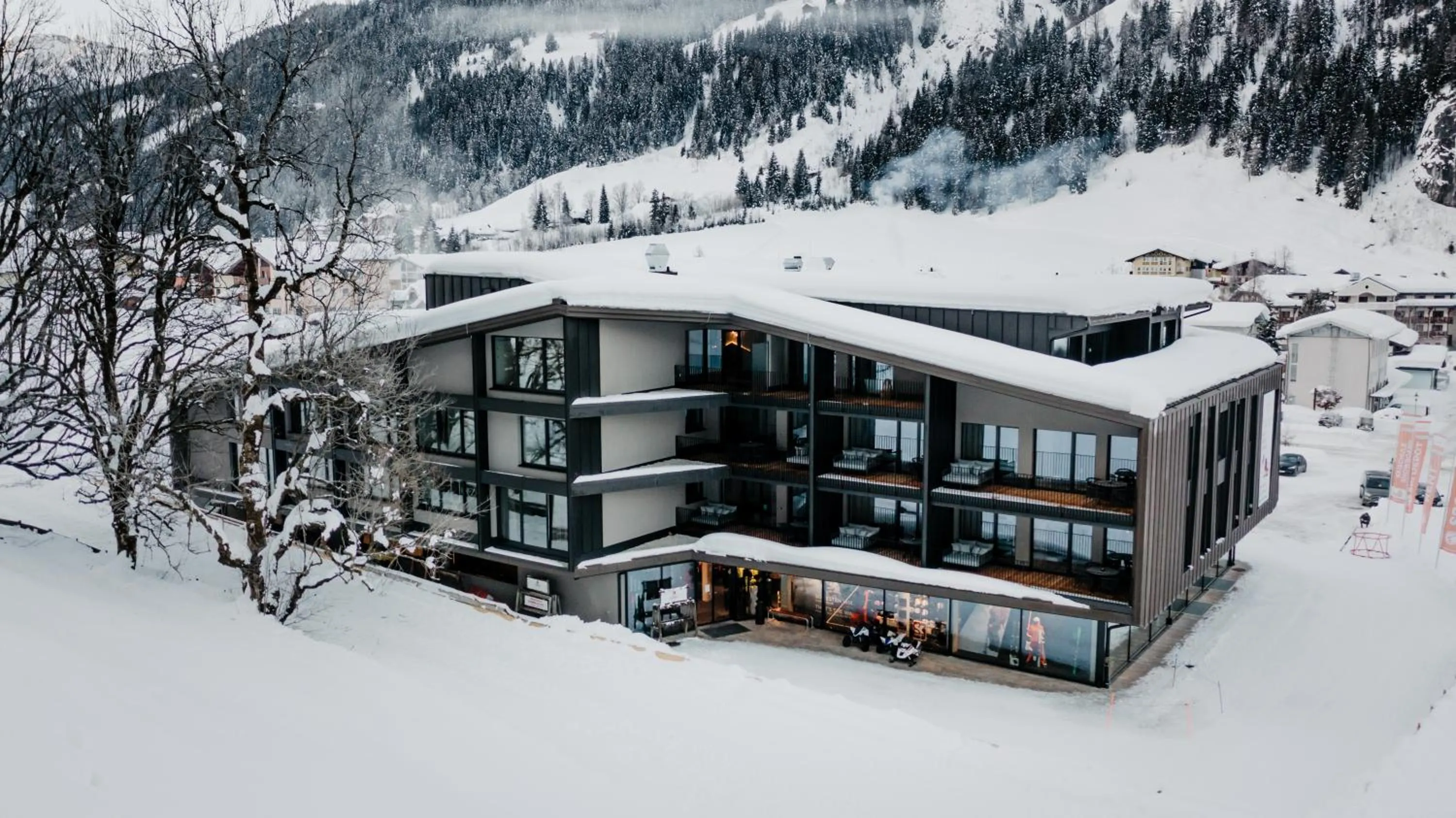 Property building in JoAnn suites & apart