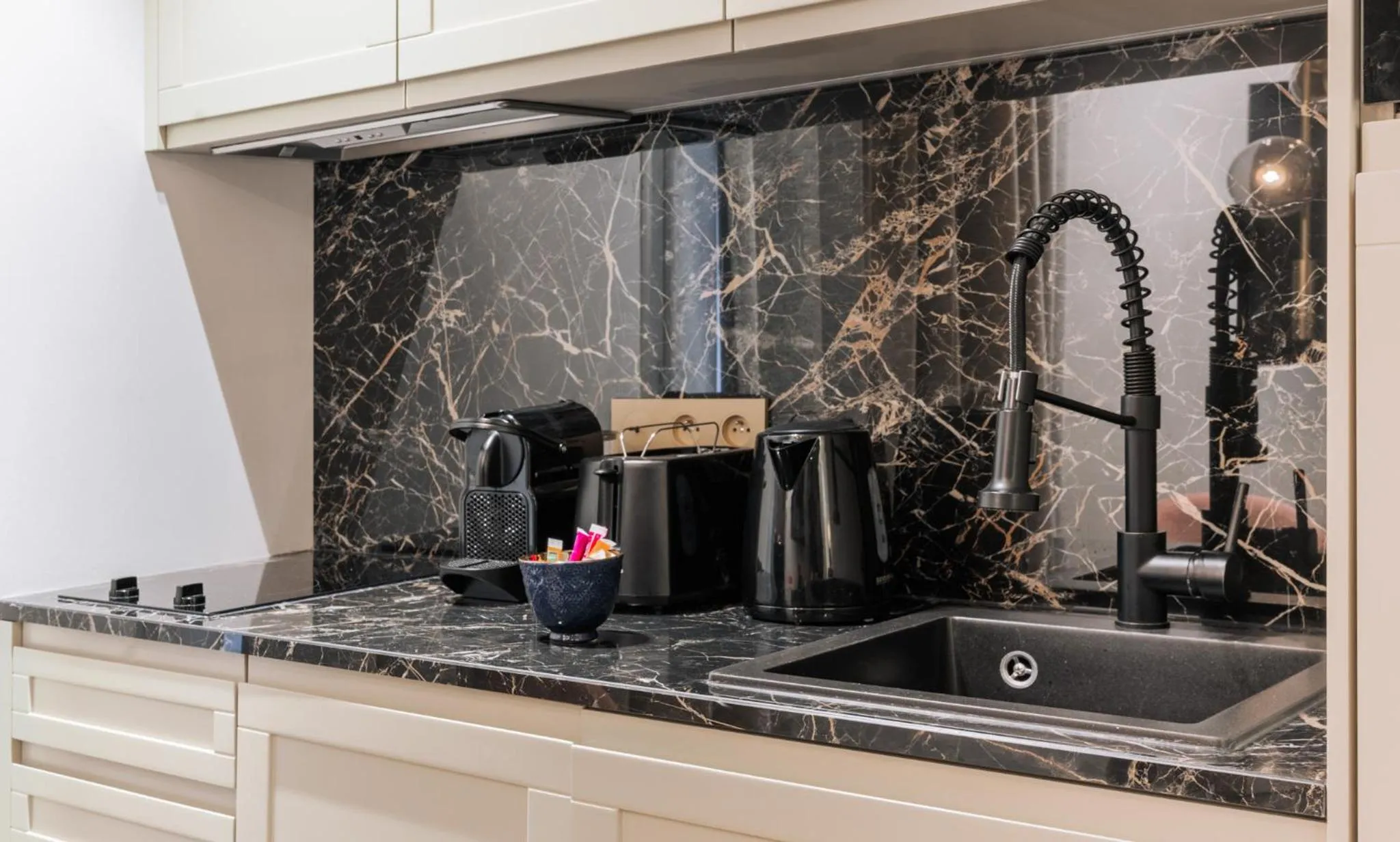 Kitchen or kitchenette in Quartier Libre - Saint Georges