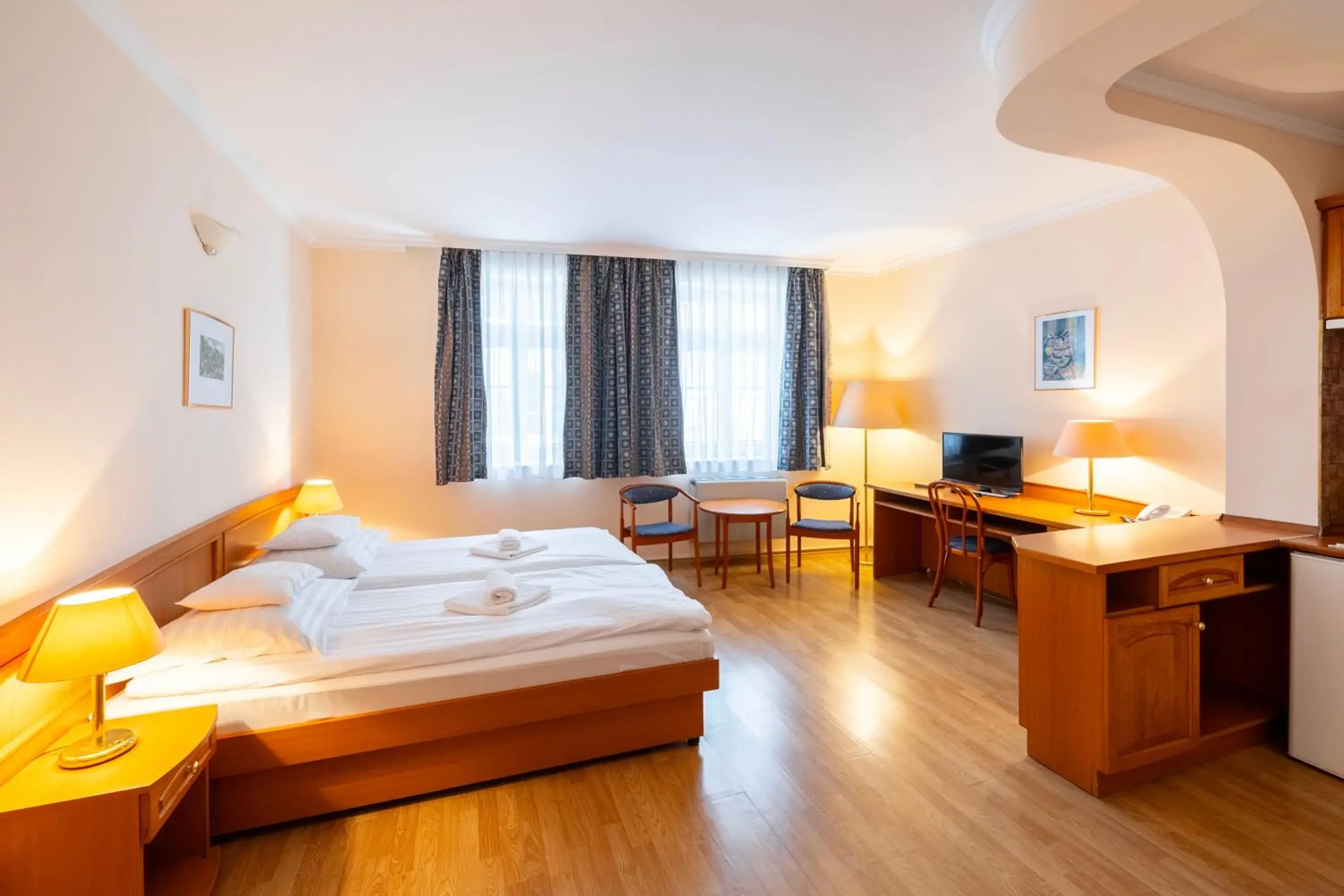 Twin Room - single occupancy in Hotel Pannonia Twin Room - single occupancy in Hotel Pannonia