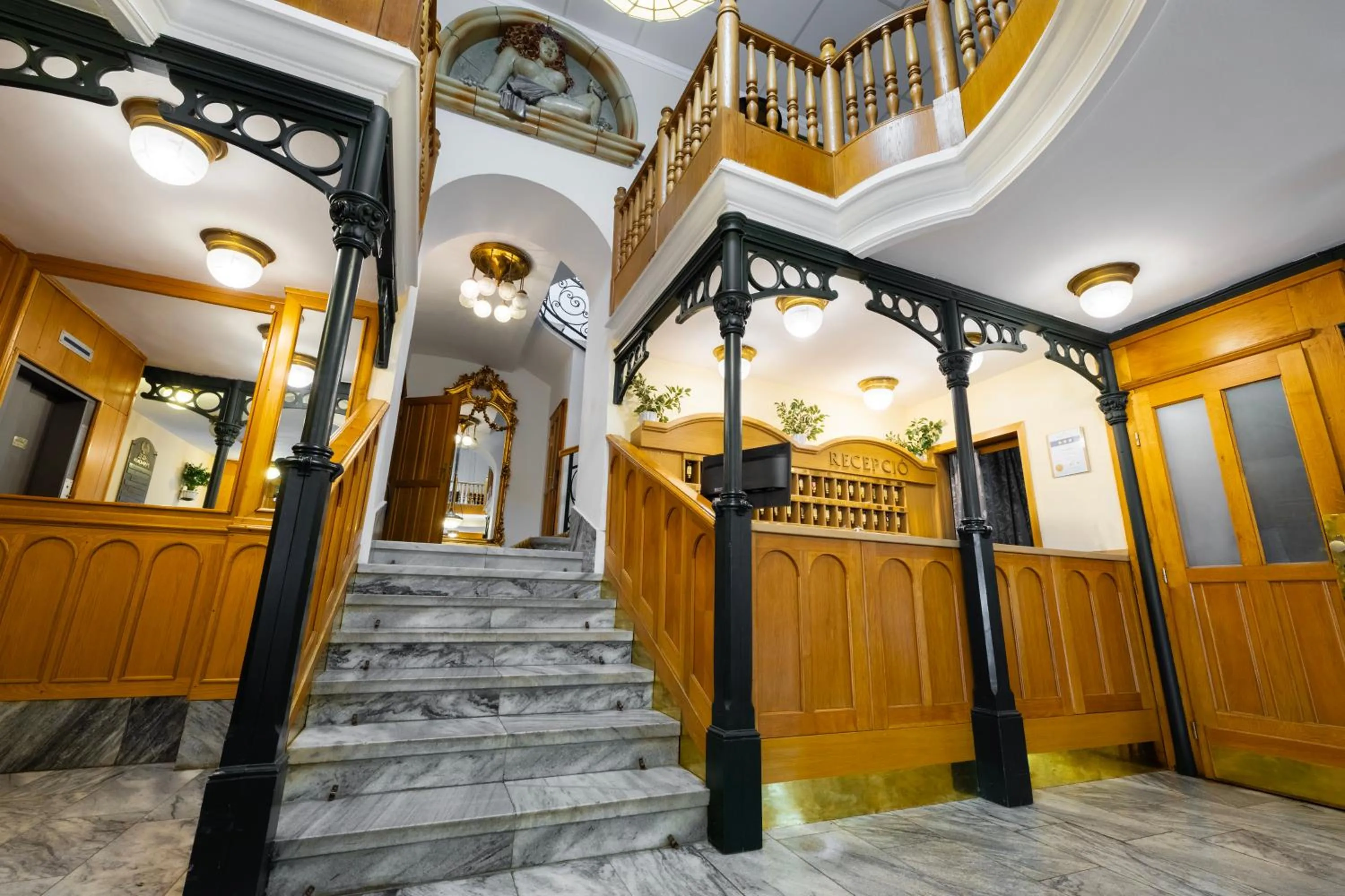 Lobby or reception in Hotel Pannonia