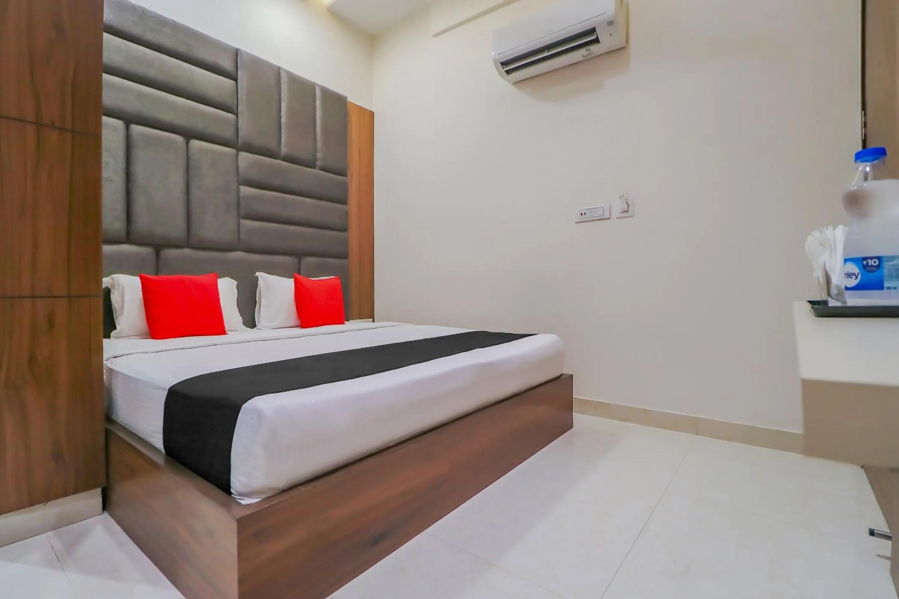 Bedroom, Bed in Capital O Western Galaxy