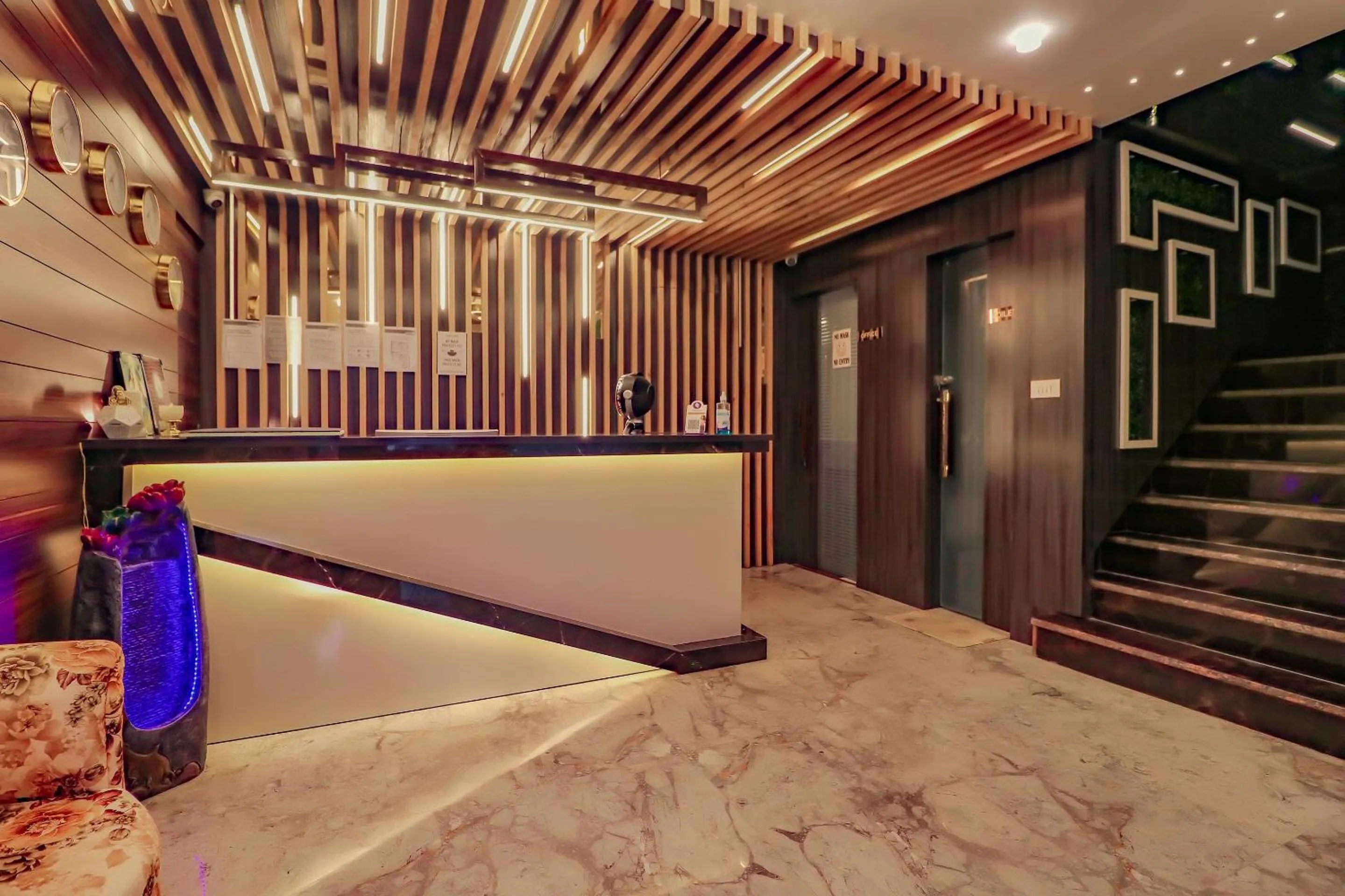 Lobby or reception in Capital O Western Galaxy