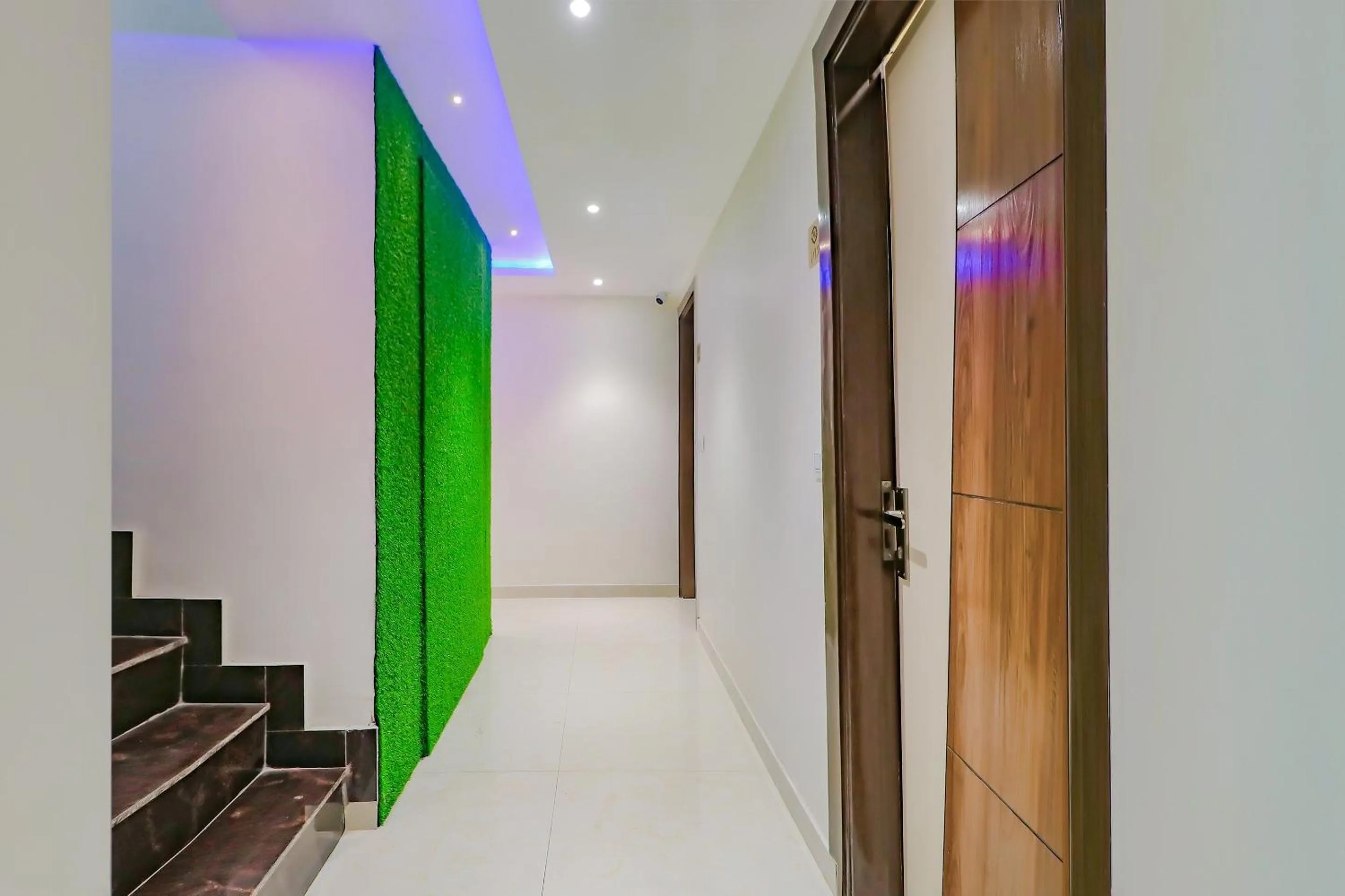 Lobby or reception in Capital O Western Galaxy