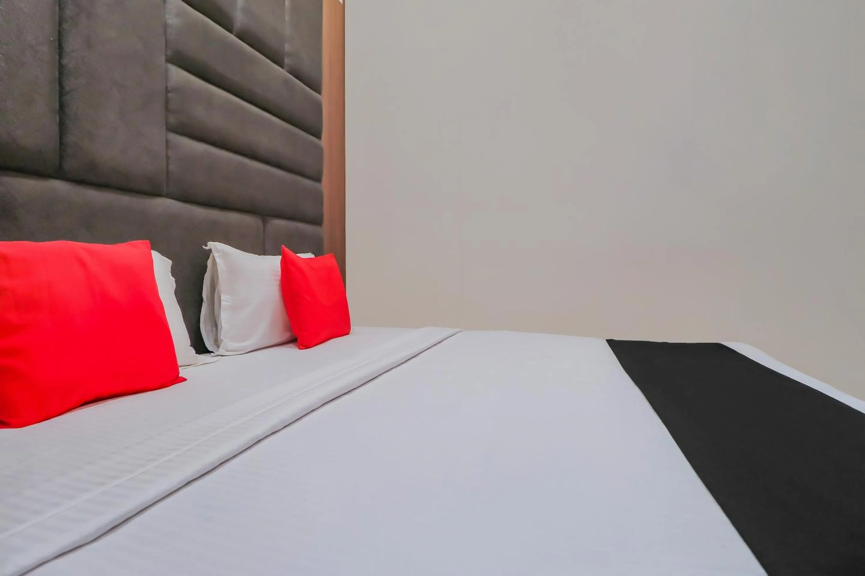 Bedroom, Bed in Capital O Western Galaxy