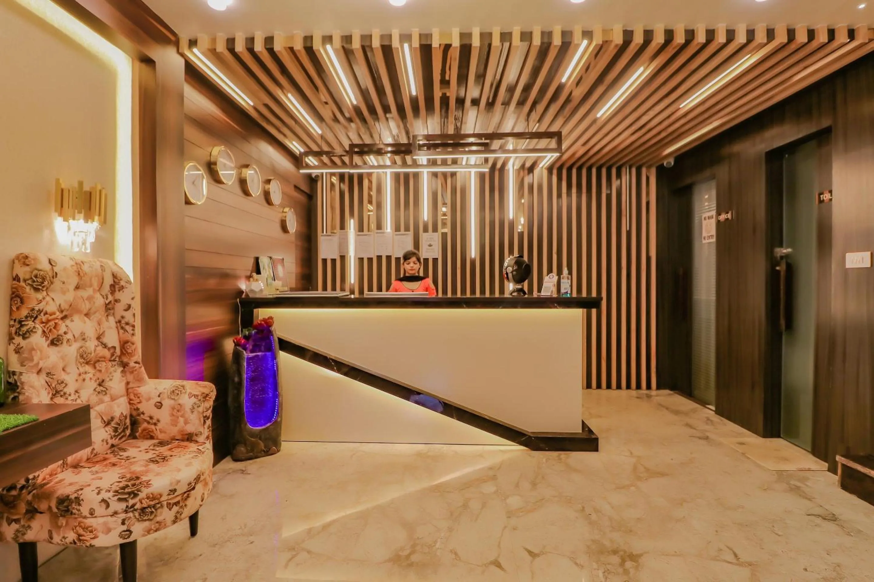 Lobby or reception in Capital O Western Galaxy