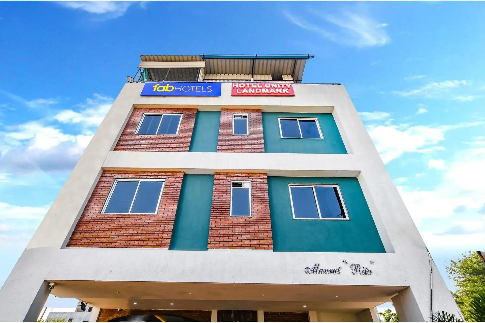 FabHotel Unity Landmark FabHotel Unity Landmark