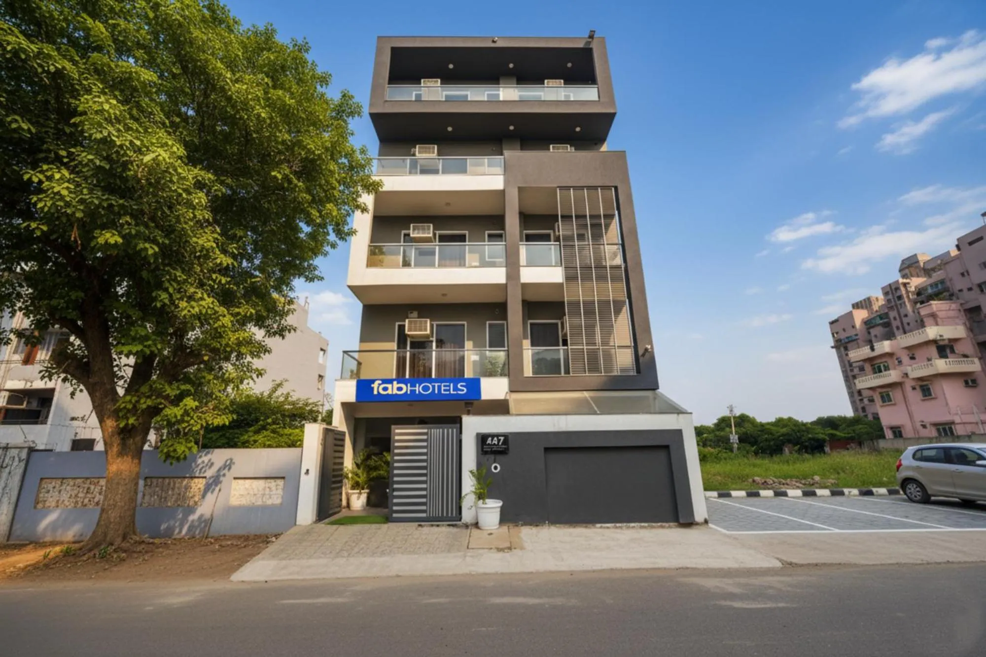 Property building in Via Alpha