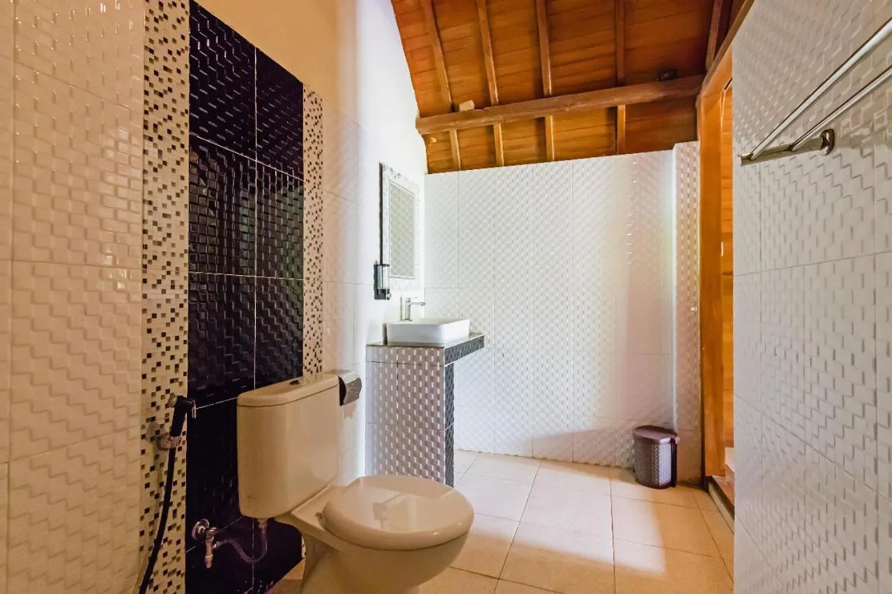 Shower in Kelingking Mesari Villa and Spa