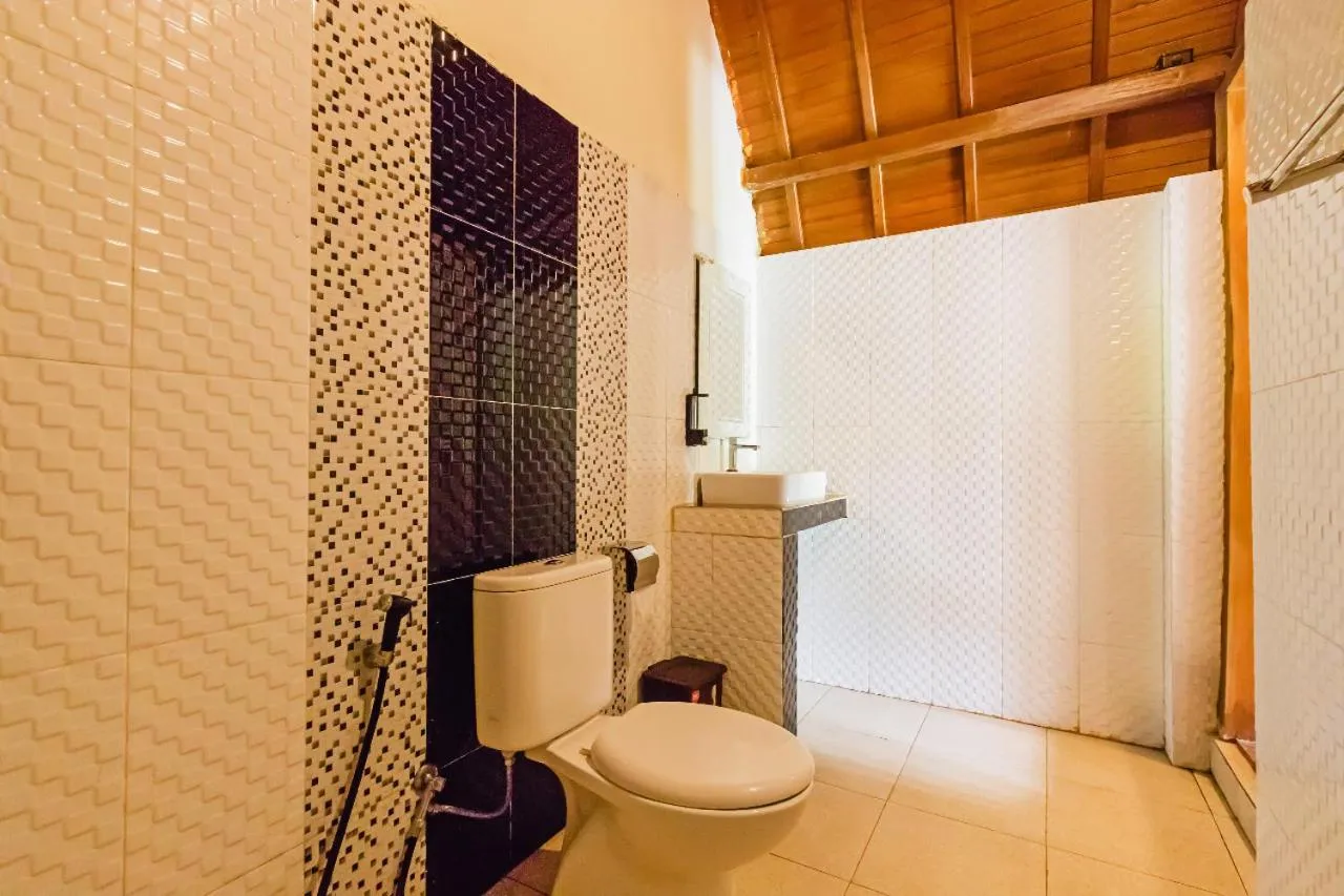 Shower in Kelingking Mesari Villa and Spa