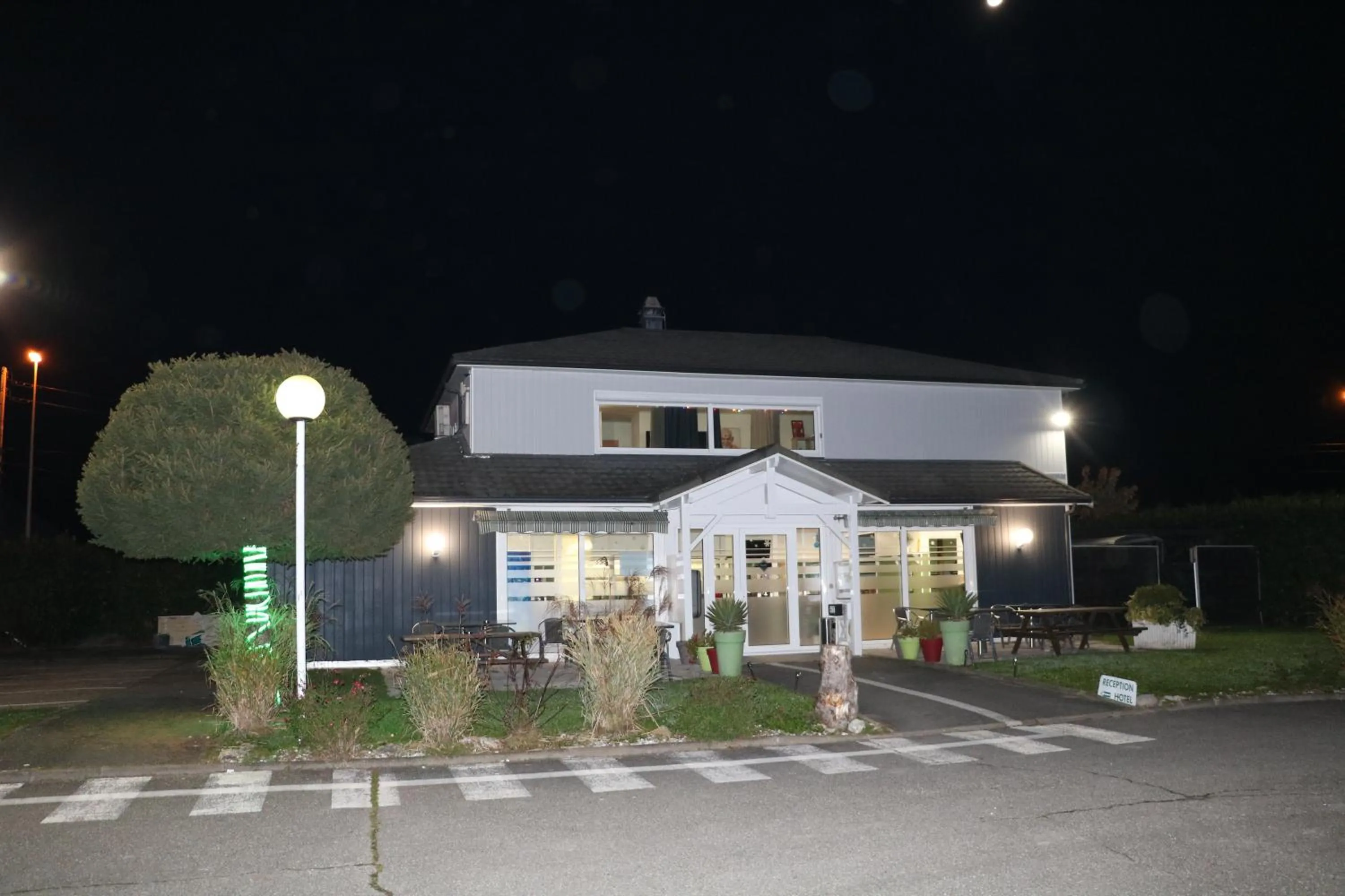 Property building in Fasthotel Albertville