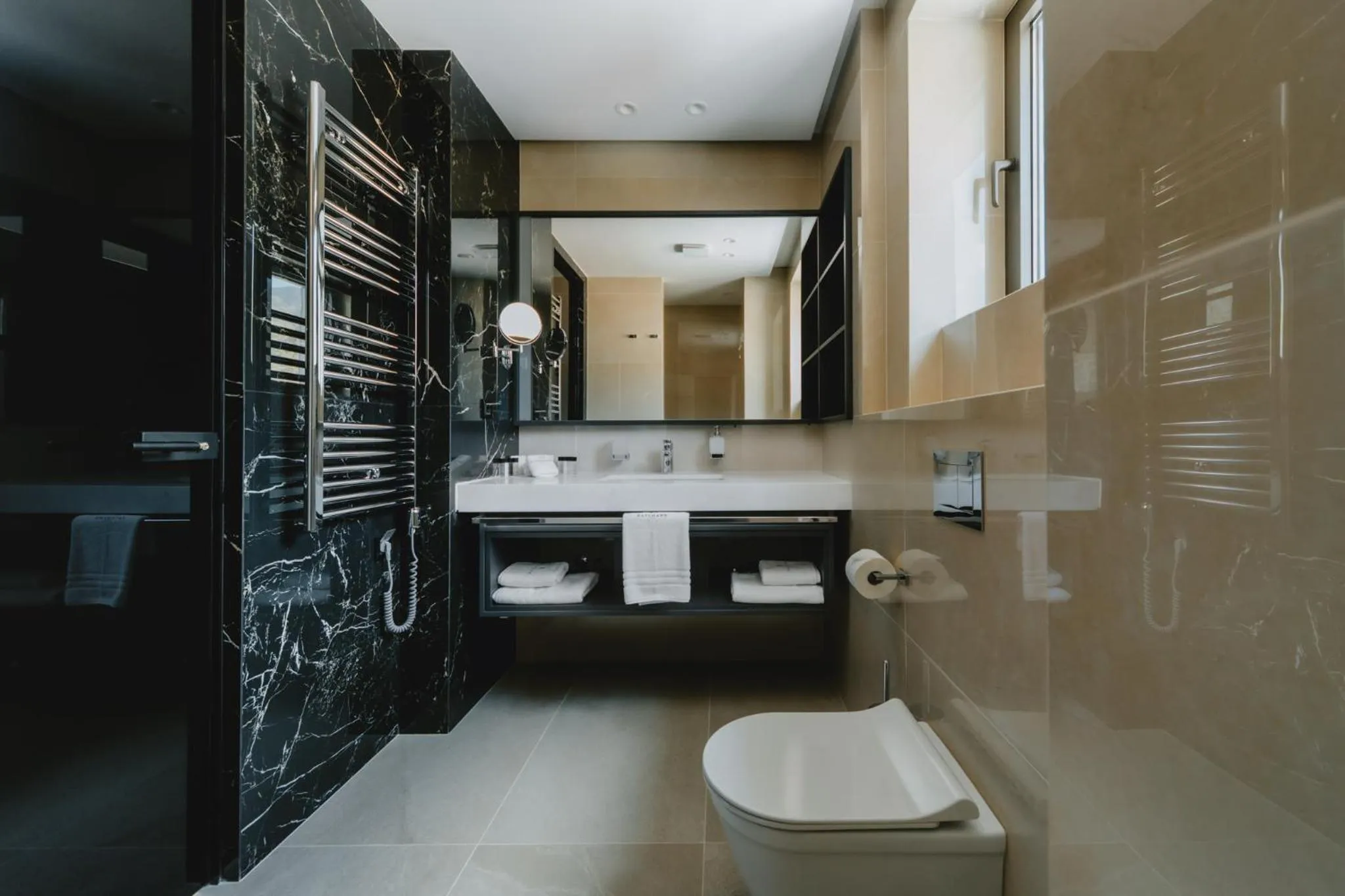 Bathroom in Katamare Hotel