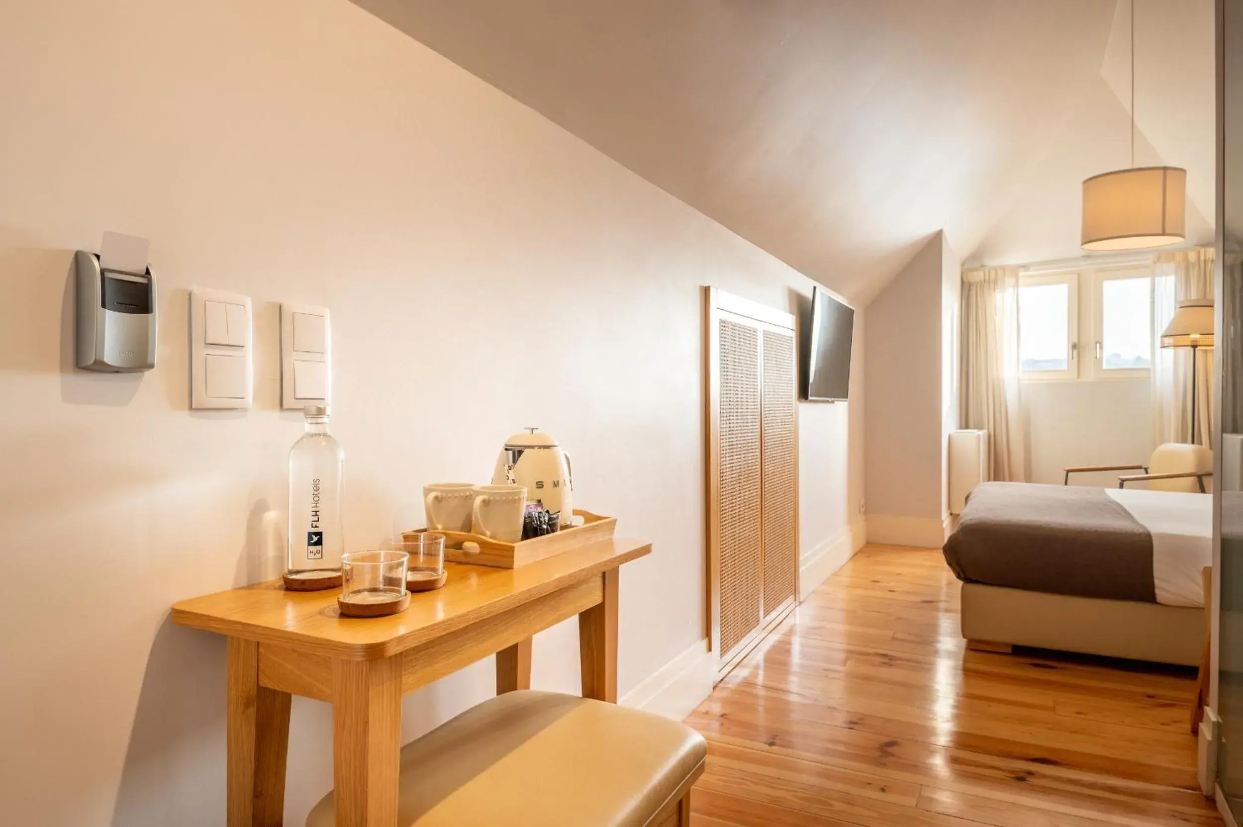 Deluxe Double Room with River View in Memoria Porto FLH Hotels Deluxe Double Room with River View in Memoria Porto FLH Hotels