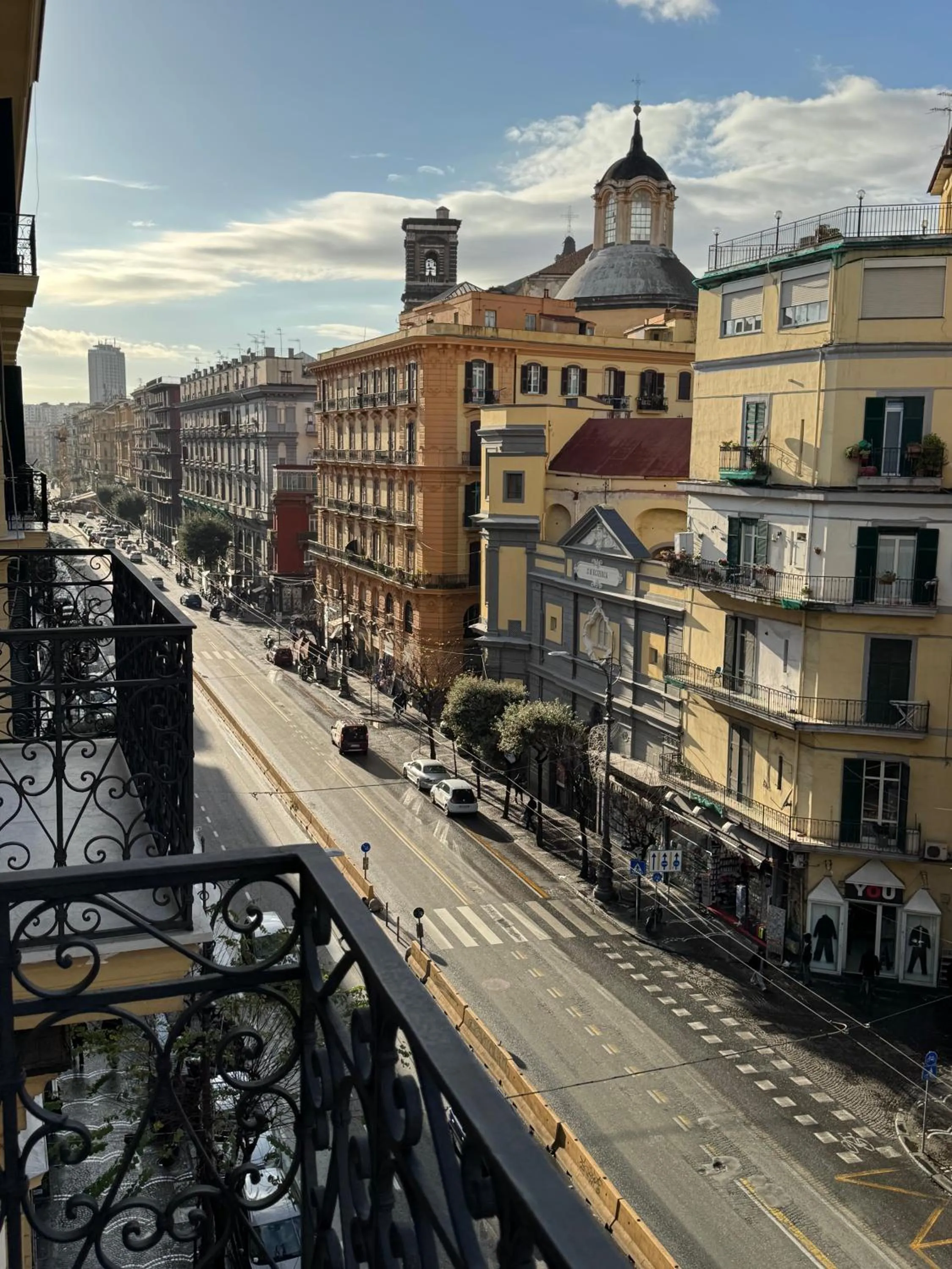 Property building in Rettifilo 311