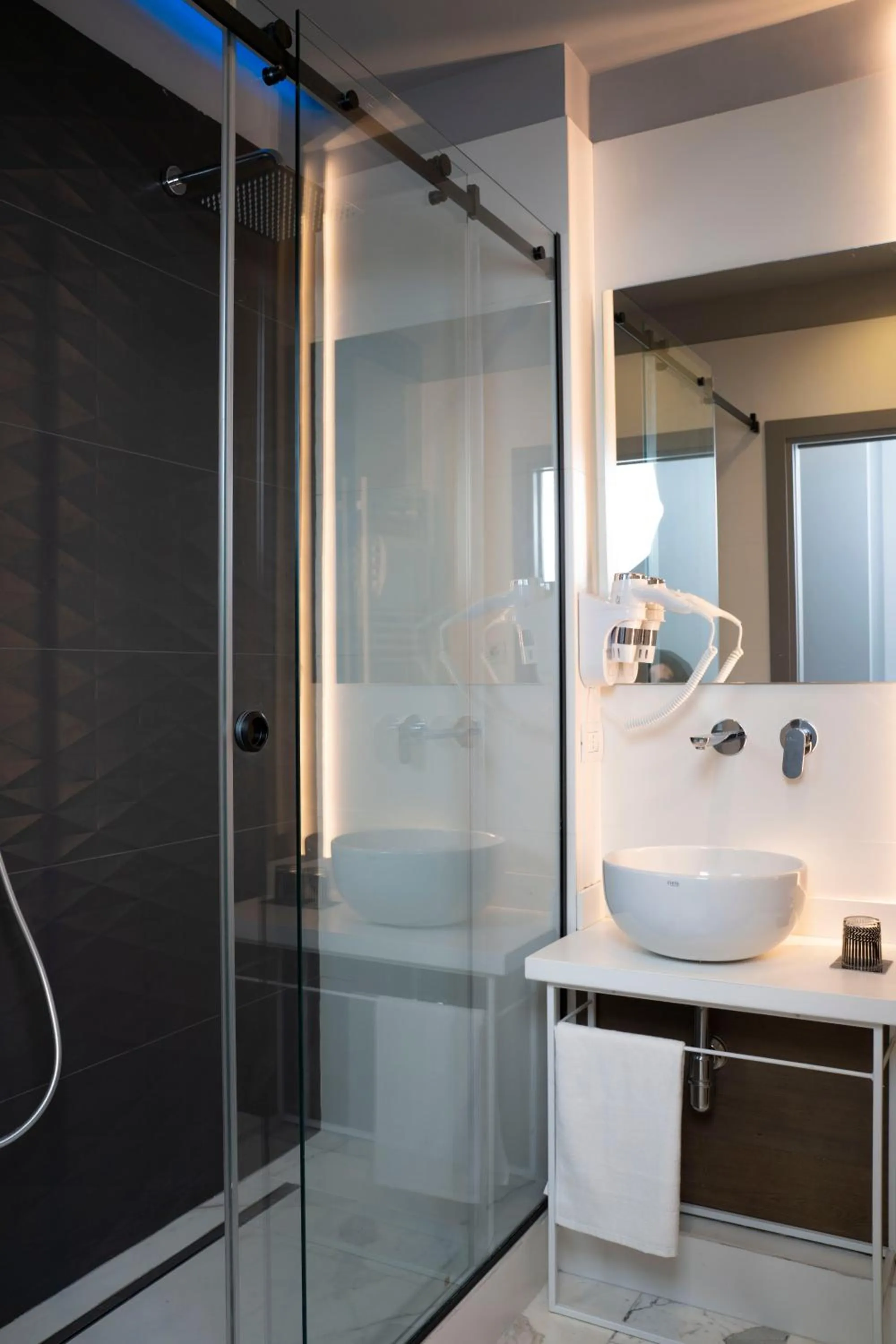 Bathroom in Rettifilo 311