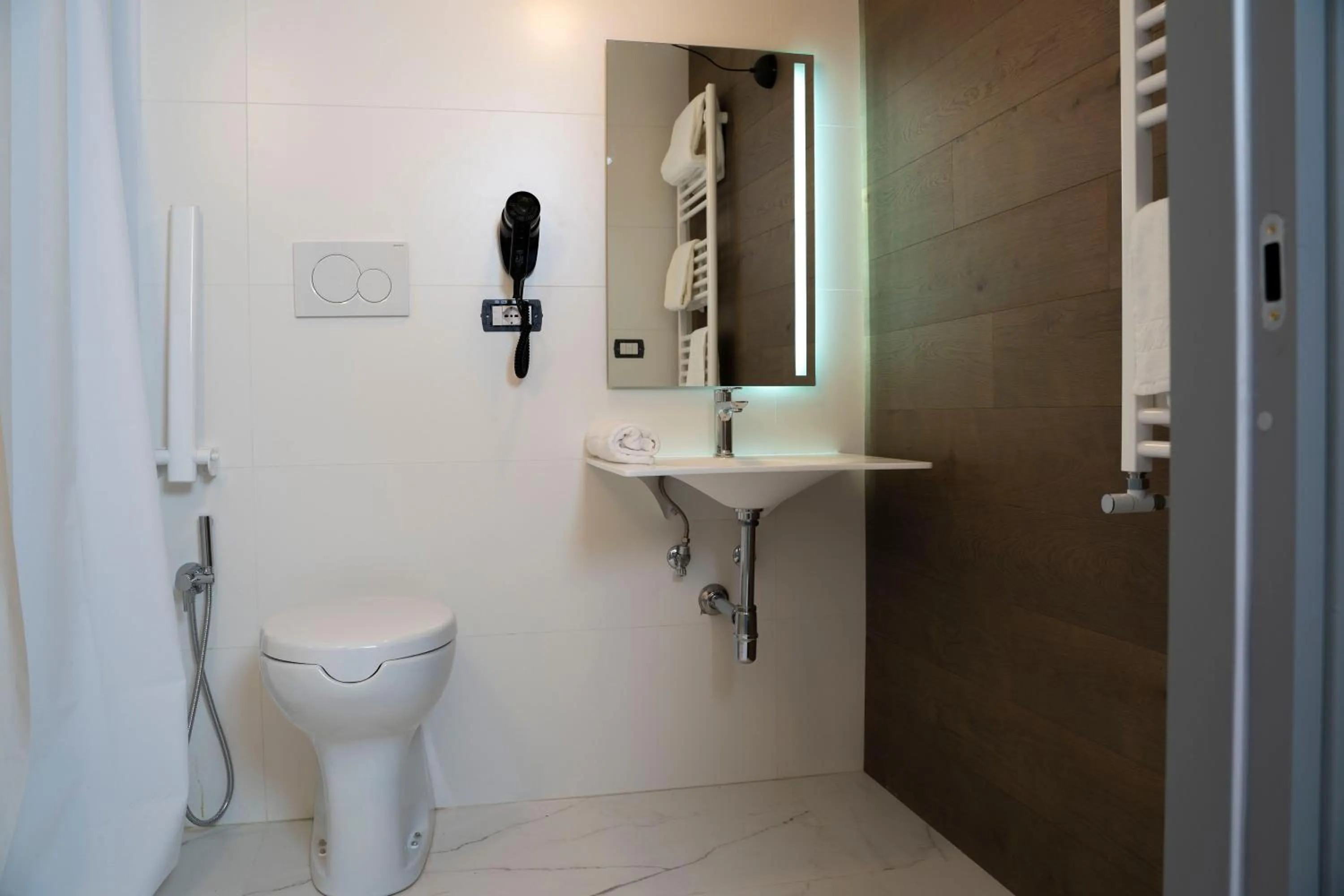 Bathroom in Rettifilo 311