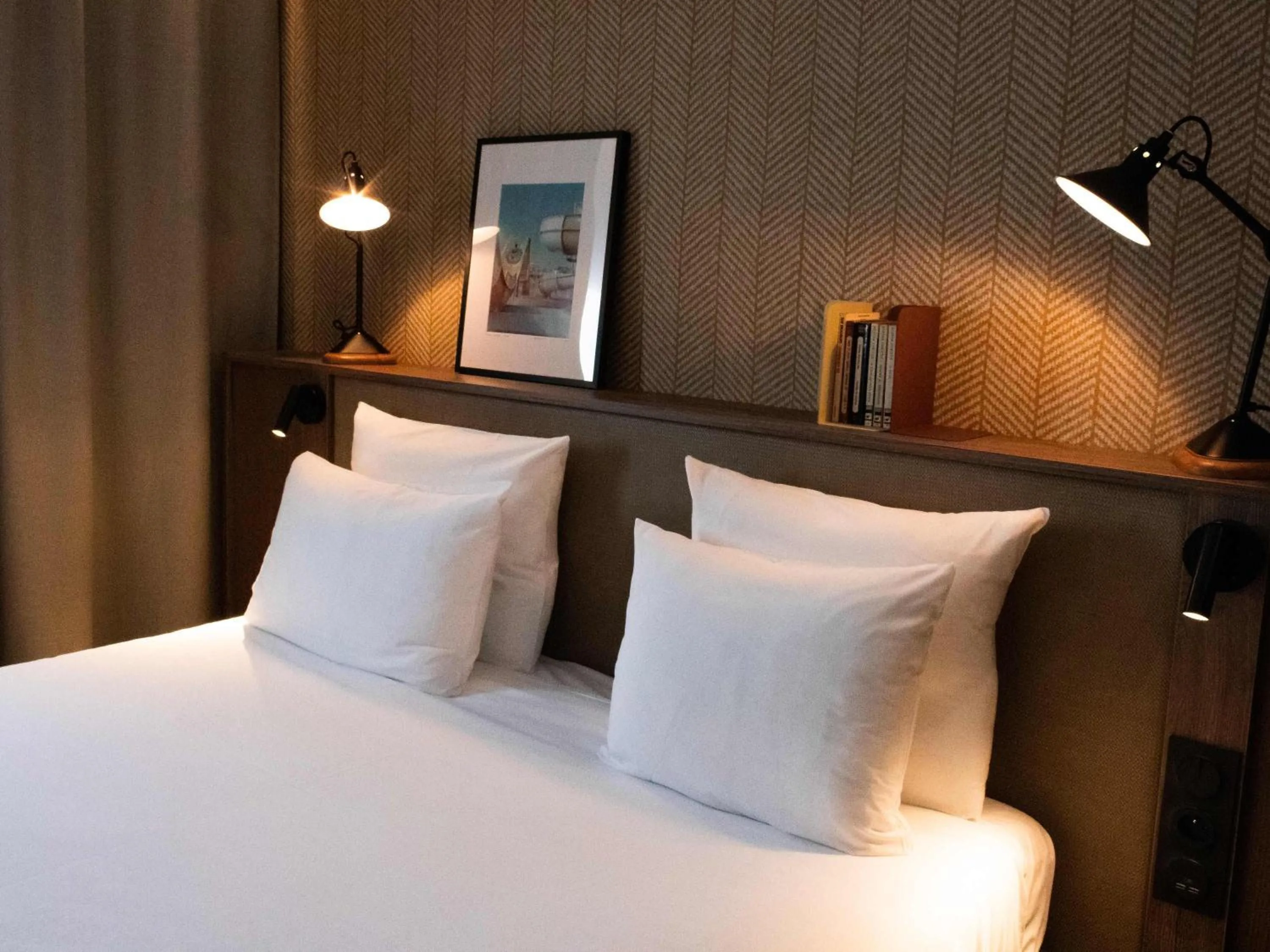 Bedroom, Bed in Novotel Suites Nice Airport