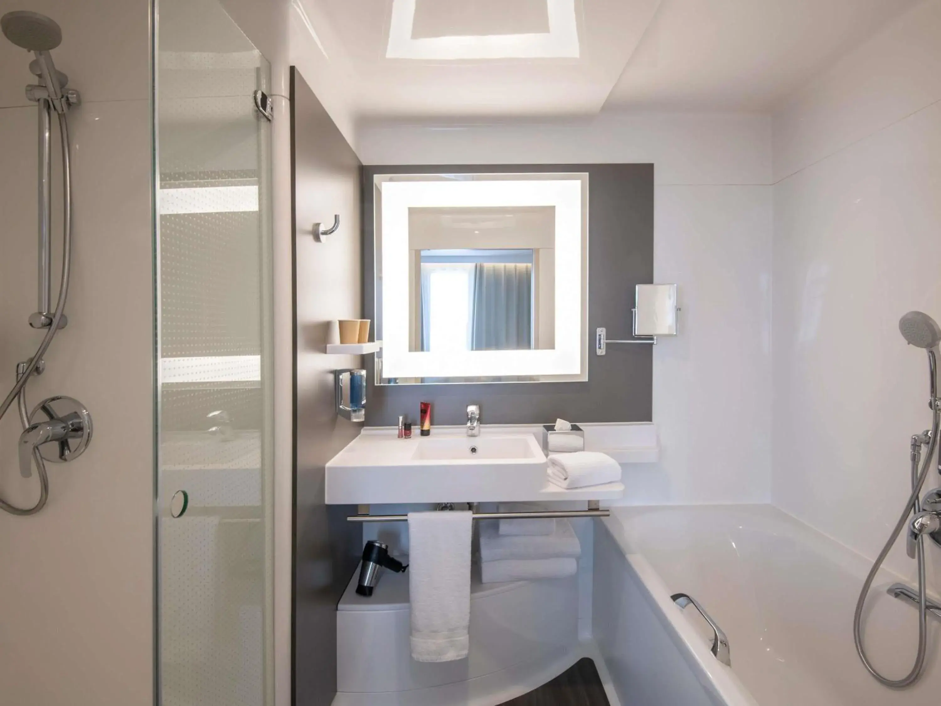 Superior Suite with Double Bed and Double Sofa Bed in Novotel Suites Nice Airport Superior Suite with Double Bed and Double Sofa Bed in Novotel Suites Nice Airport