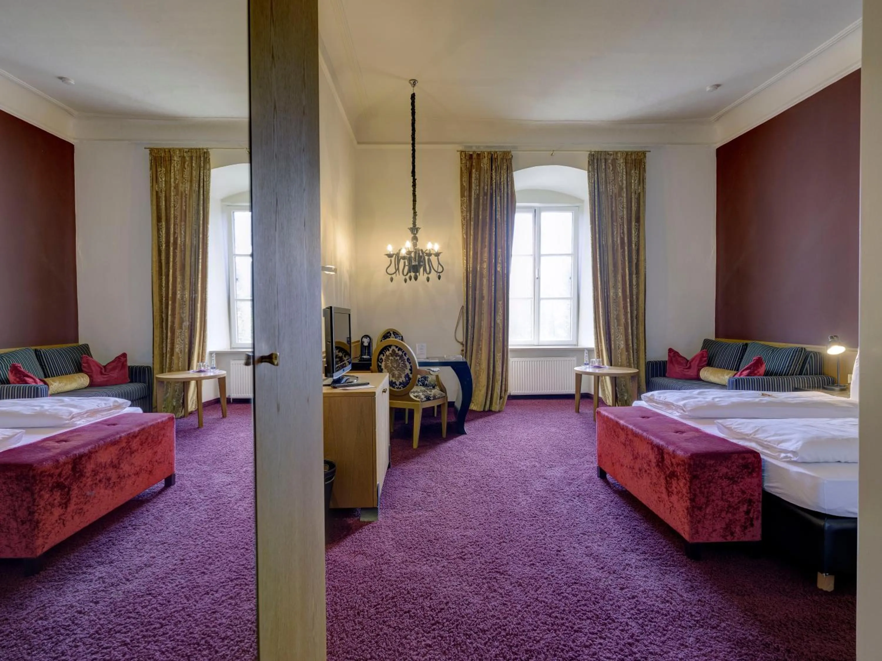 Bed in Klostergasthof Raitenhaslach