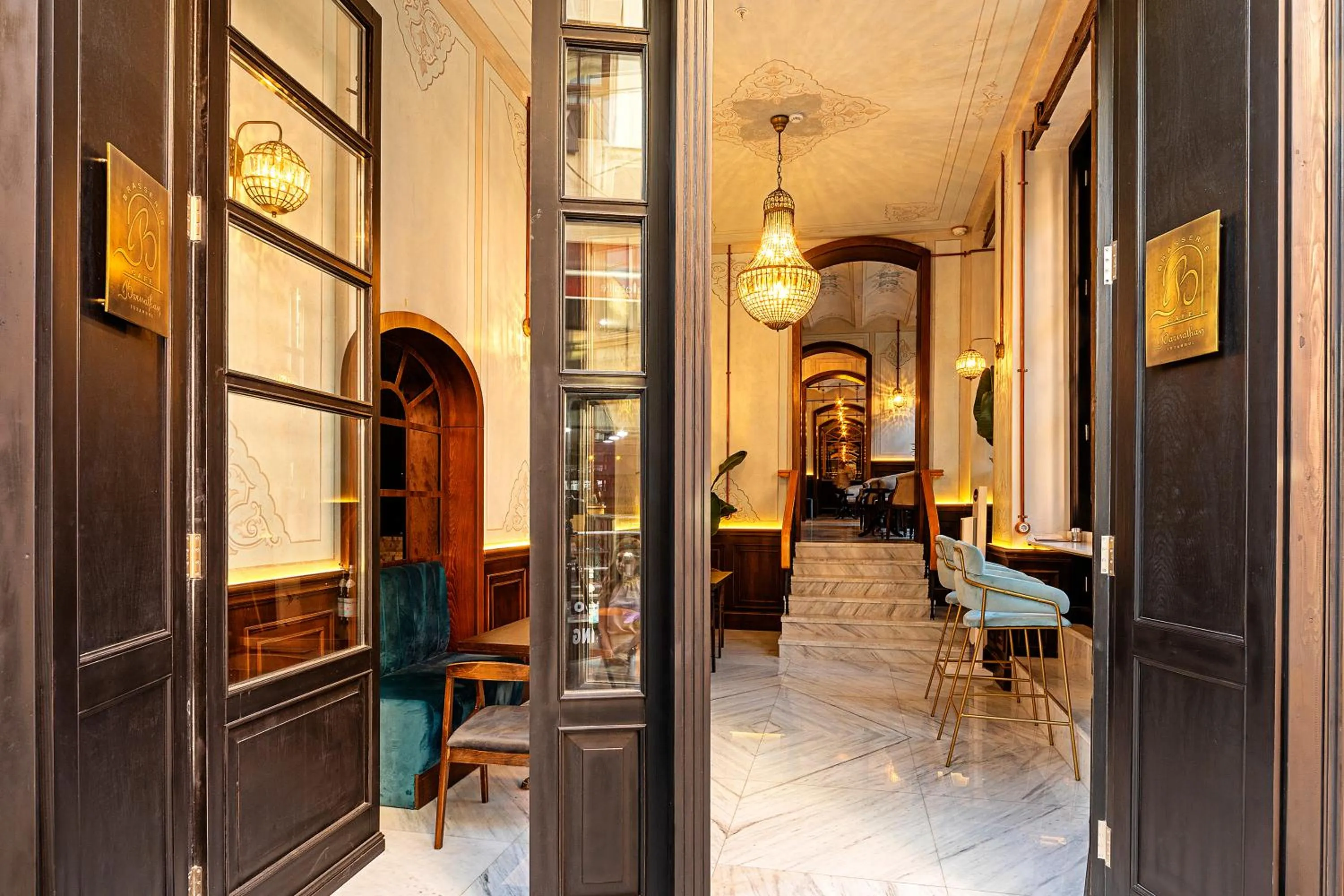 Property building in Meroddi Barnathan Hotel