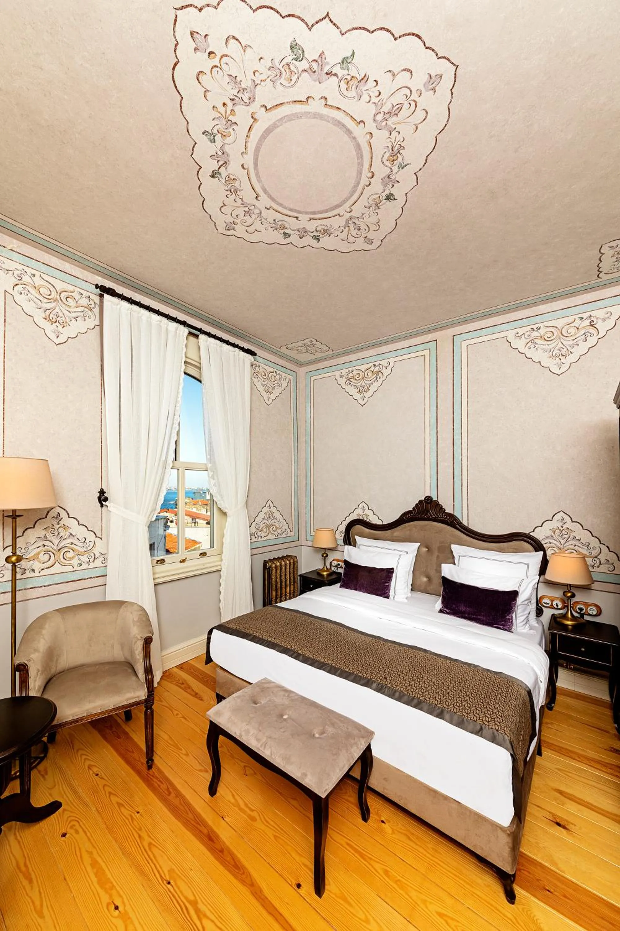 Bed in Meroddi Barnathan Hotel