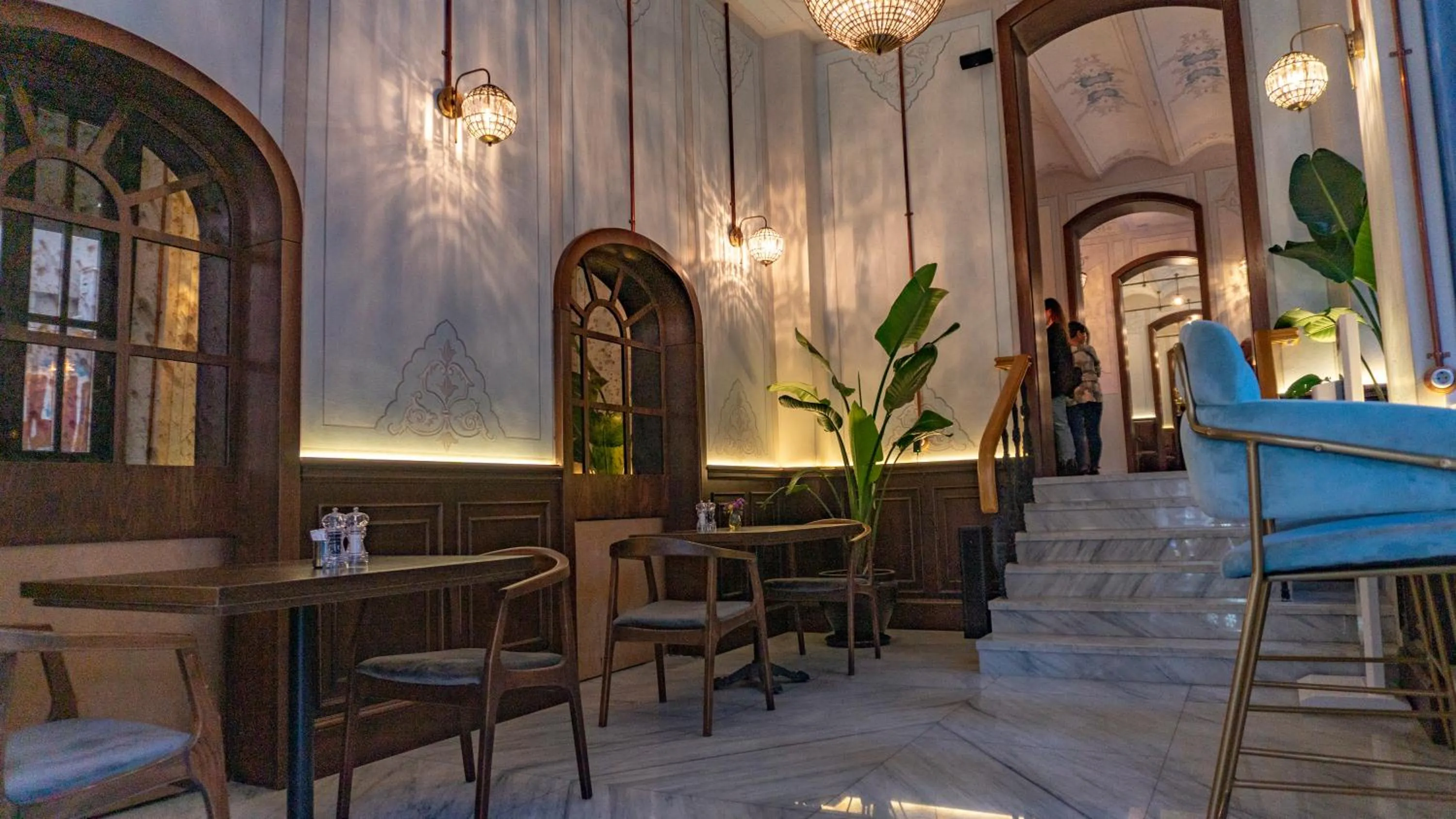 Property building in Meroddi Barnathan Hotel