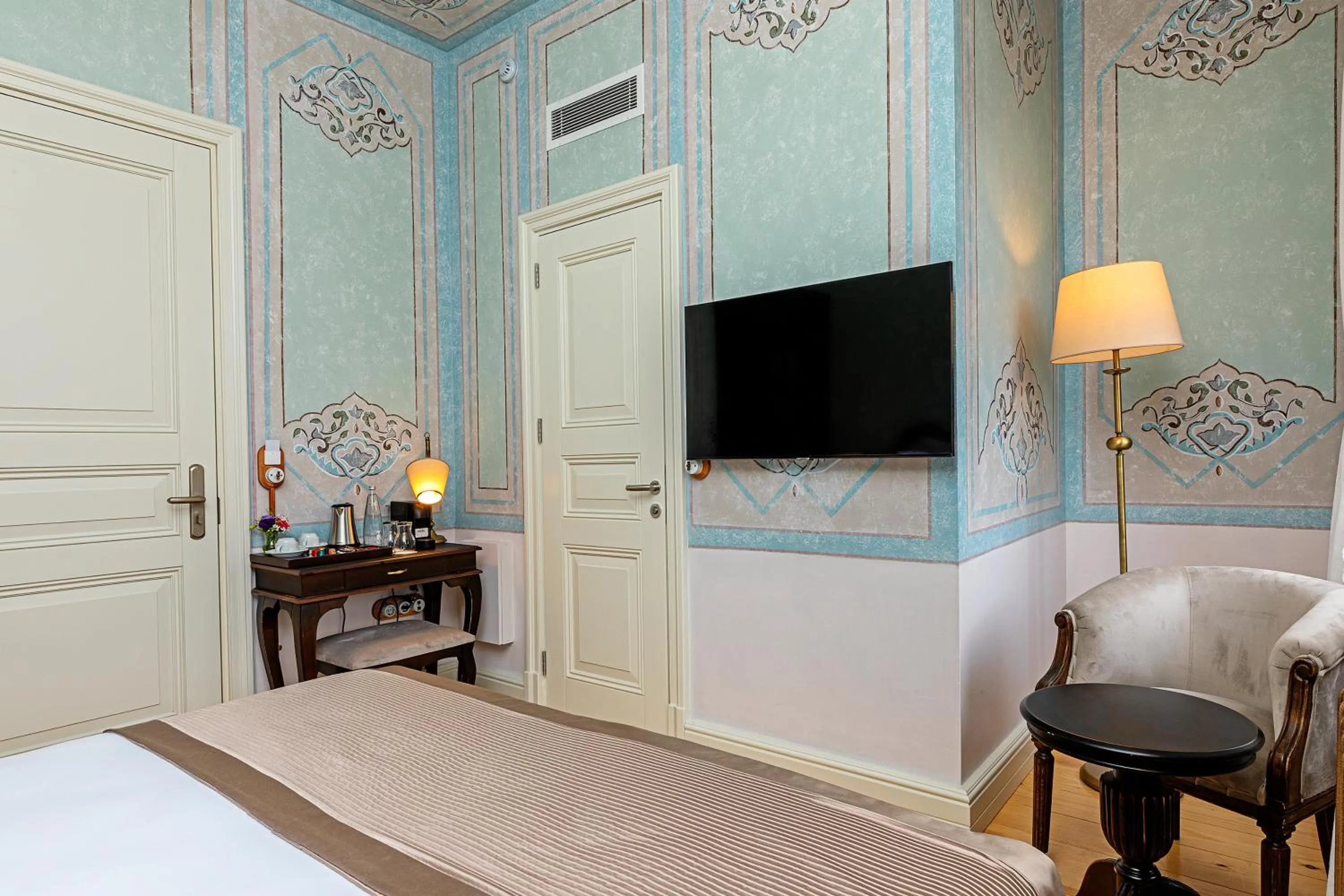 Bed in Meroddi Barnathan Hotel