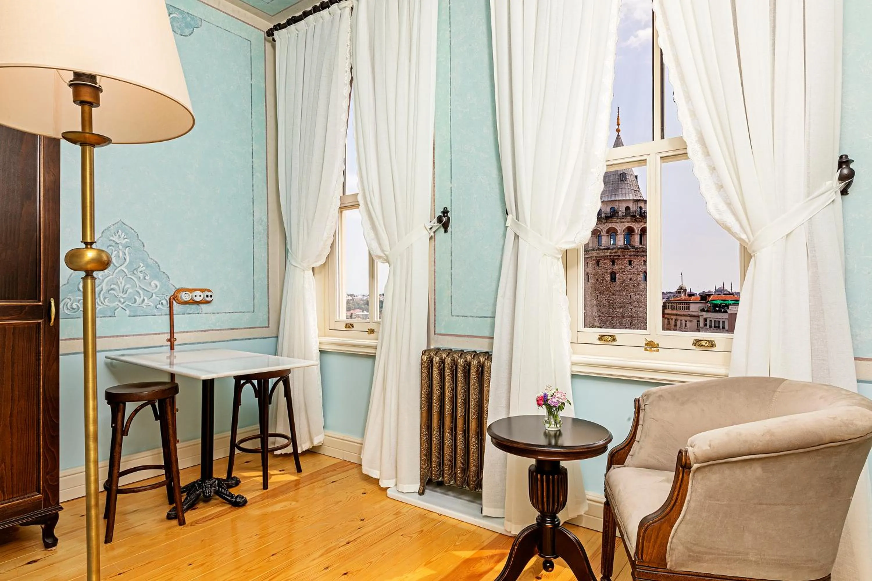 Meroddi Barnathan Hotel