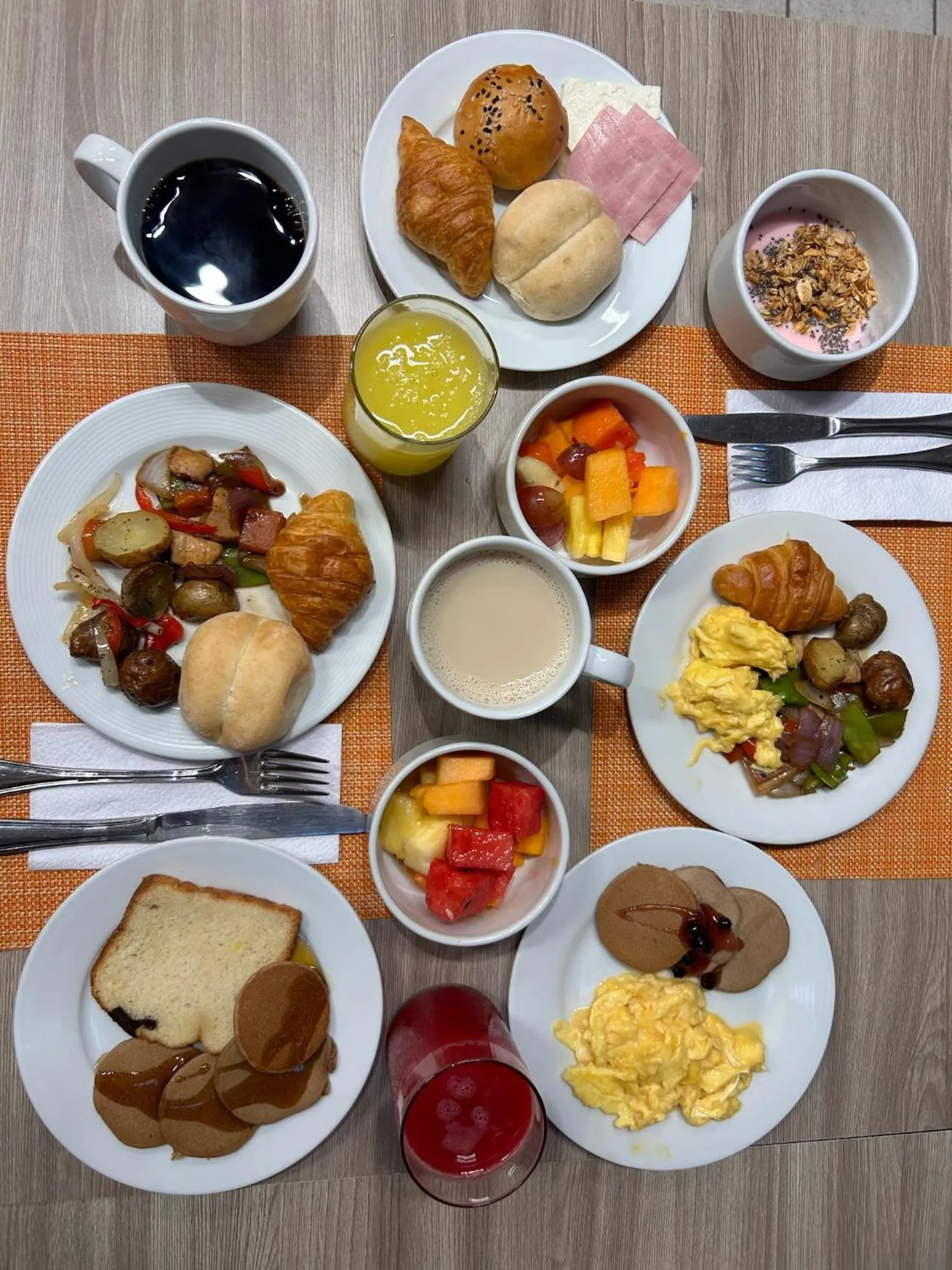 Buffet breakfast in Casa Andina Standard Benavides