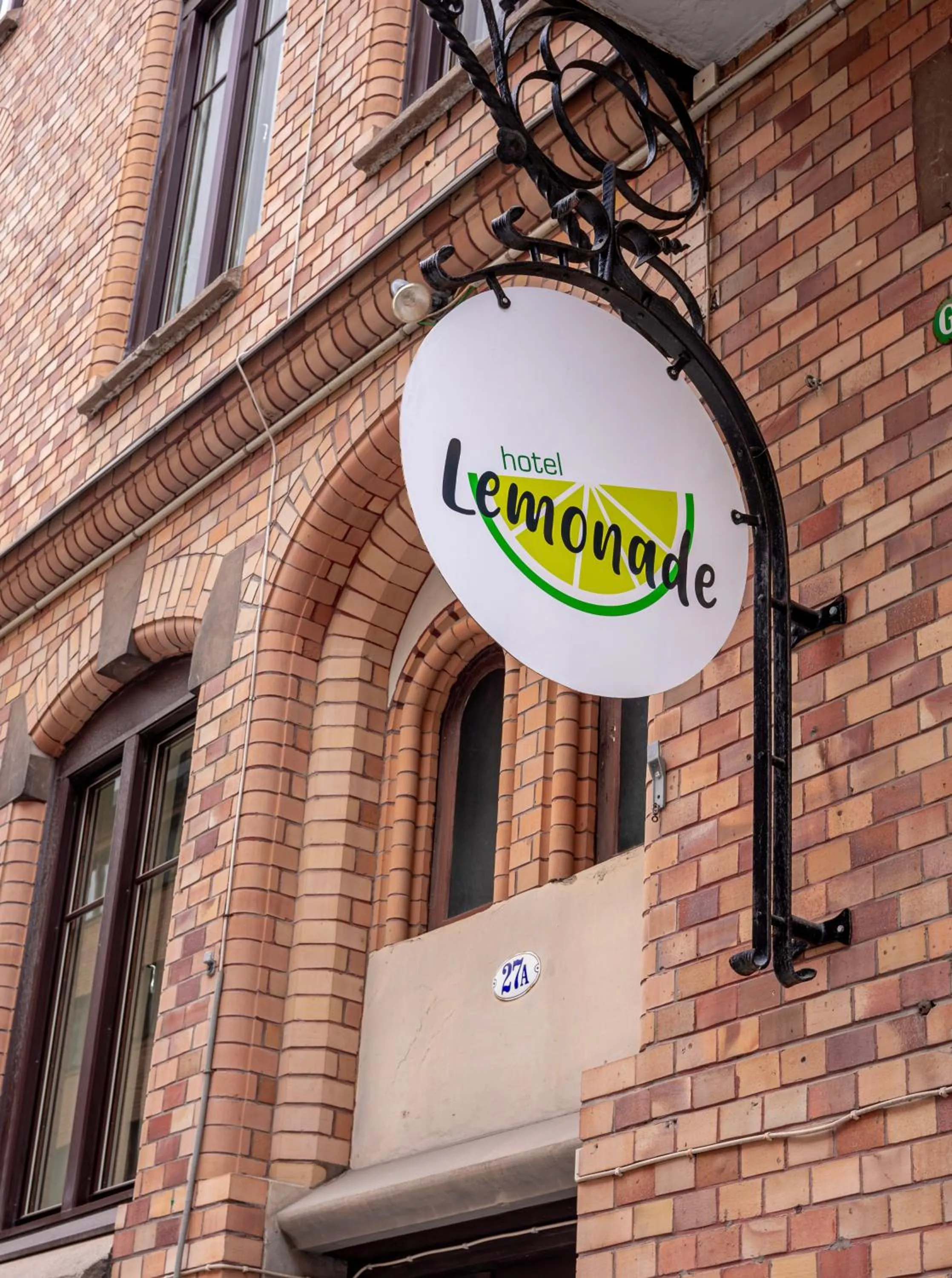 Facade/entrance in Hotel Lemonade