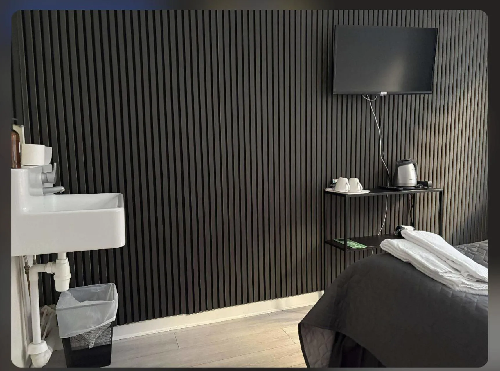 Photo of the whole room, Bed in Hotel Lemonade