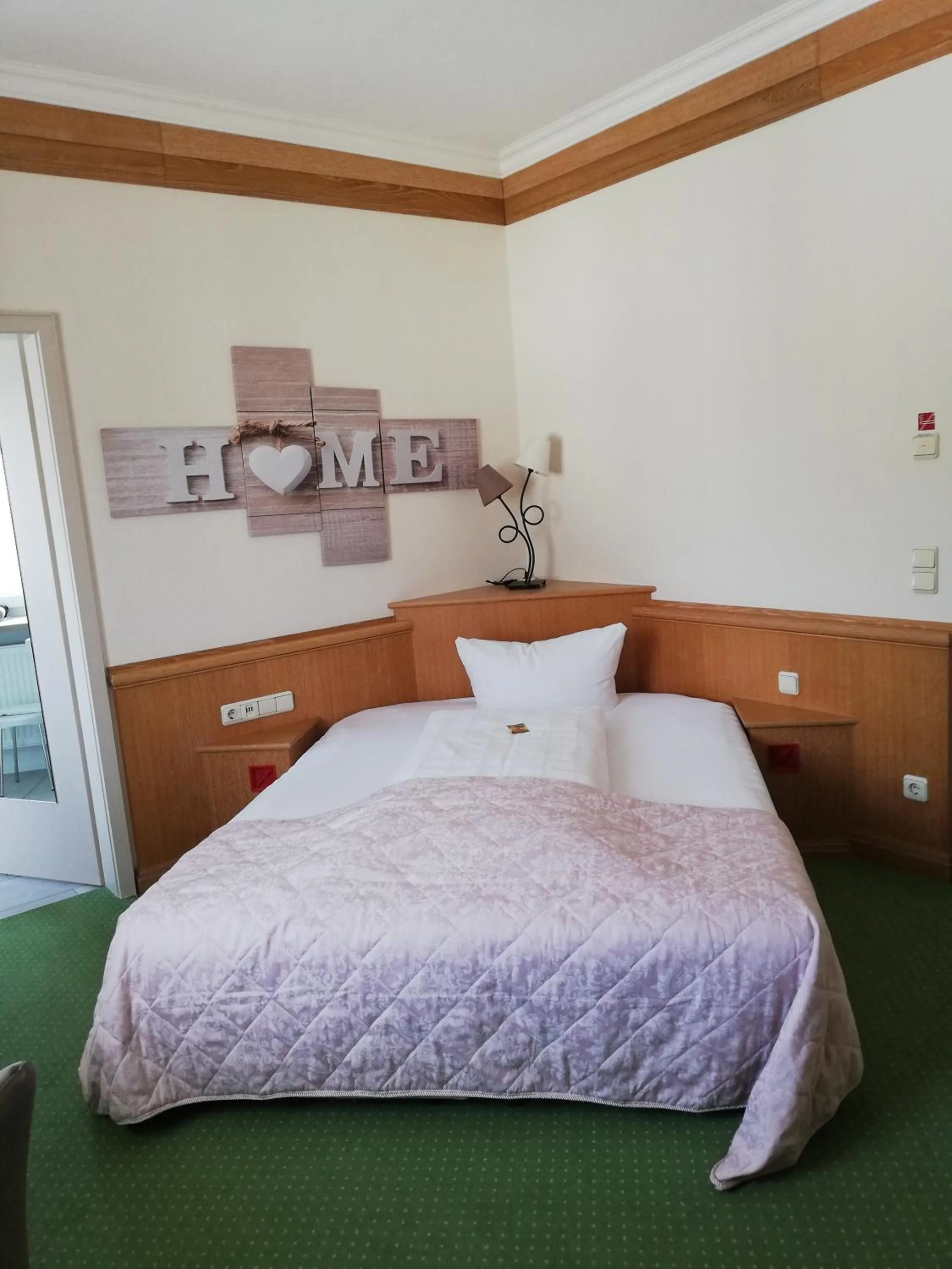 Bed in Gartenhotel Salzach