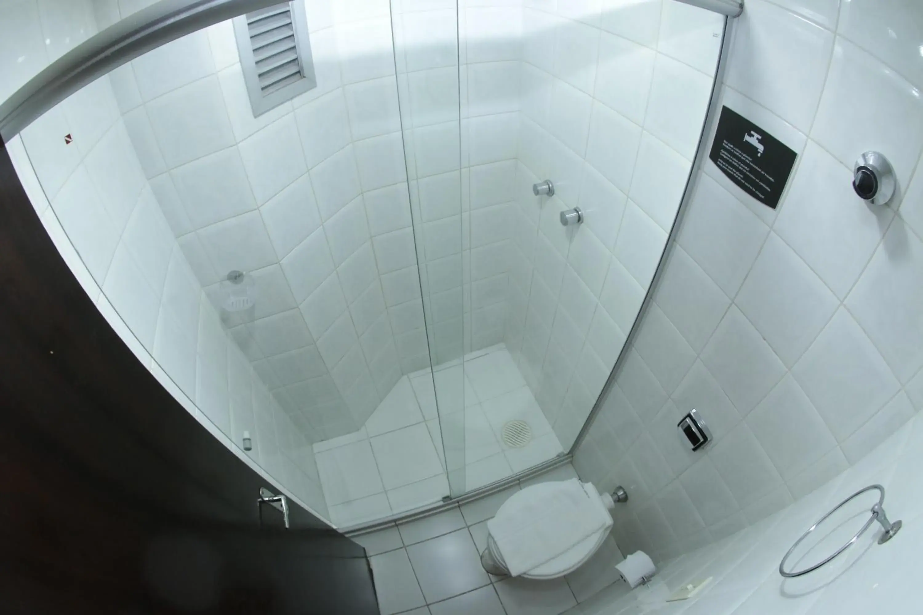 Deluxe Queen Room - single occupancy in Esquina Batel - Hotel Econômico Deluxe Queen Room - single occupancy in Esquina Batel - Hotel Econômico