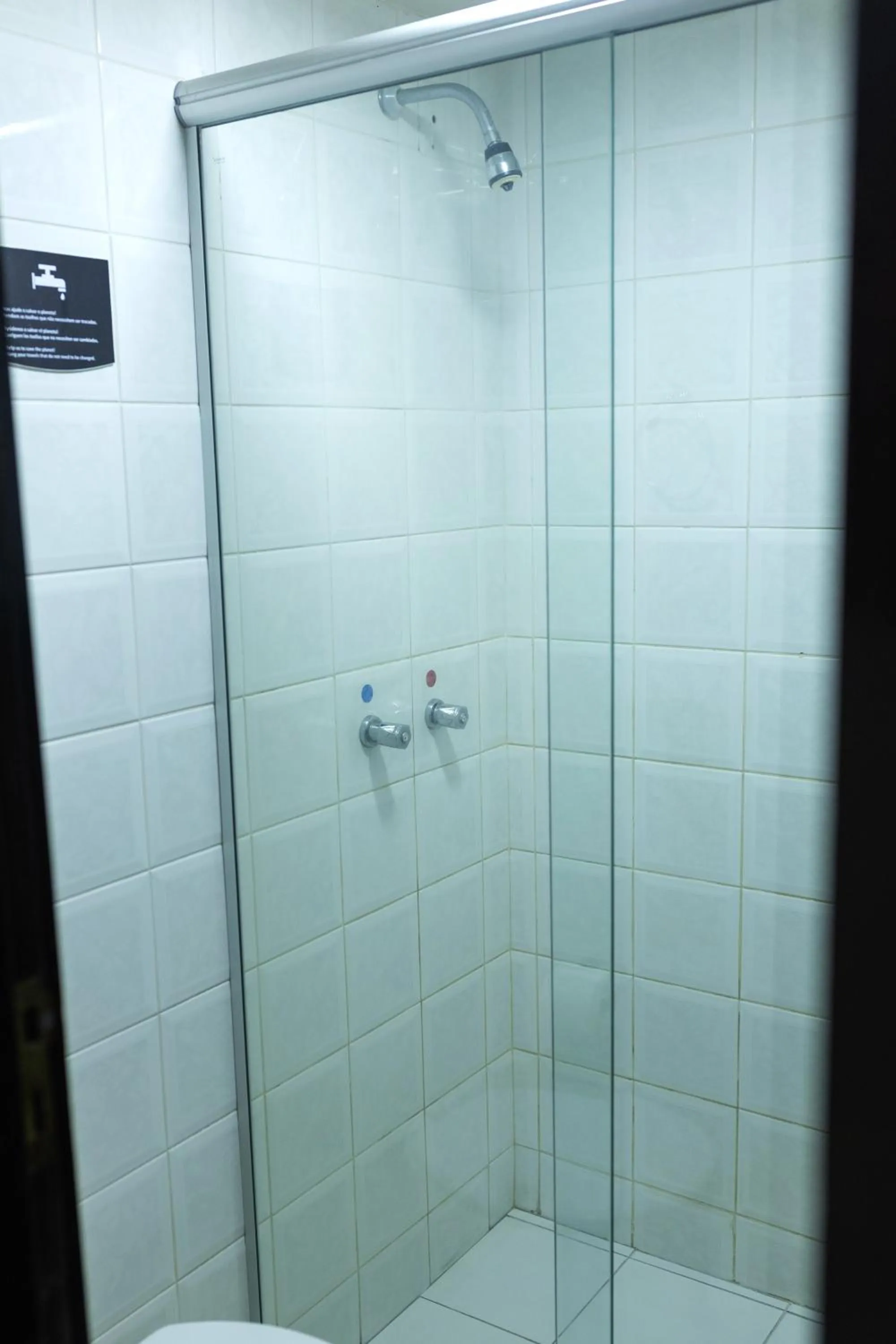 Esquina Batel - Hotel Econômico